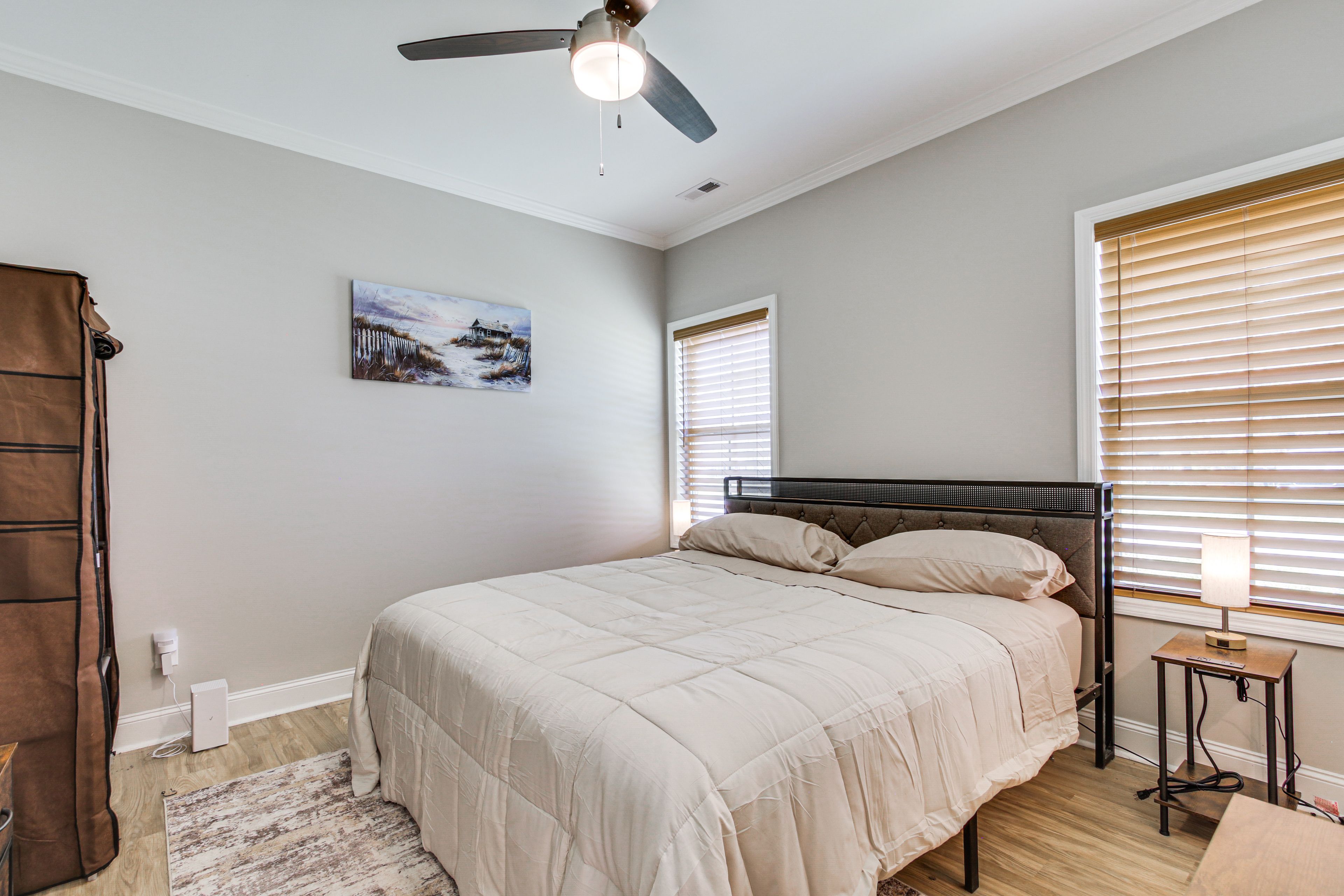 Bedroom 1 | King Bed