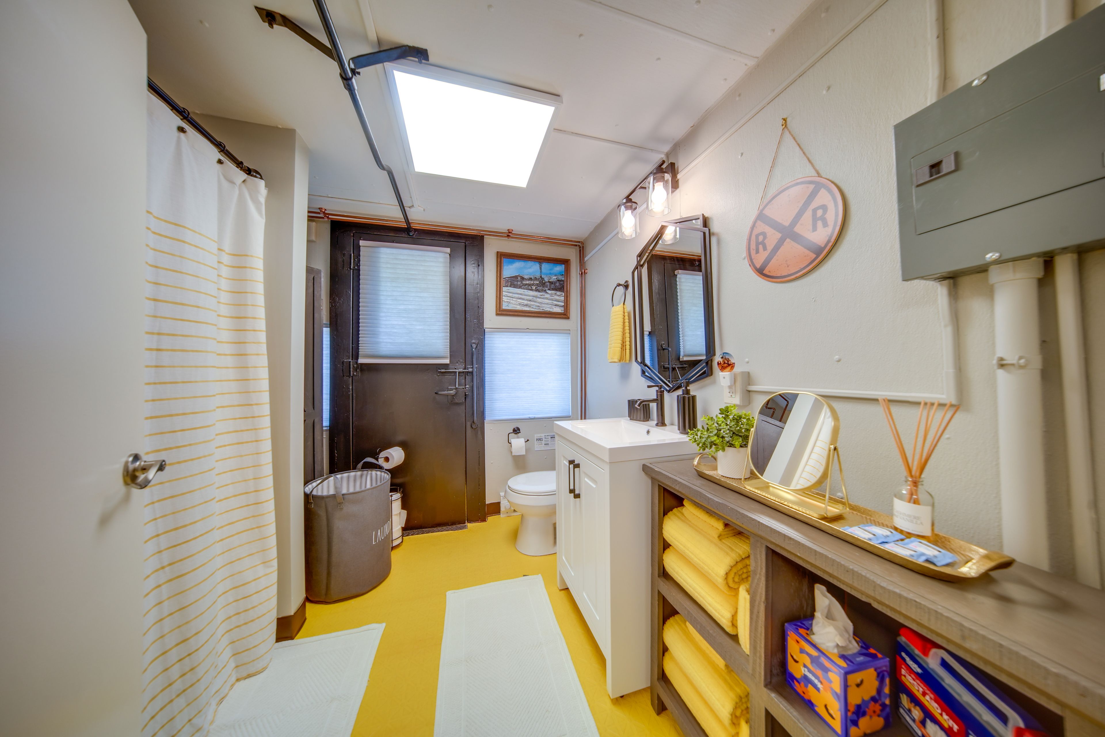 Bathroom | Towels Provided