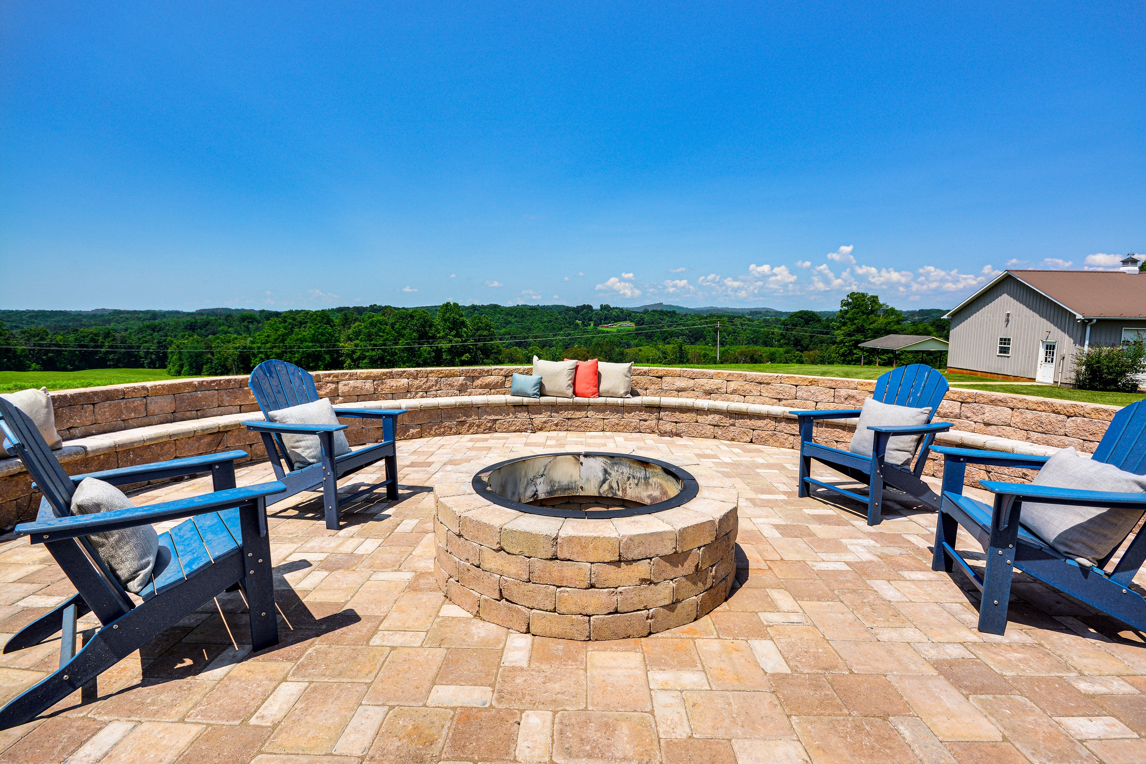 Ararat Vacation Rental | 4BR | 3.5BA | Steps Required | 2,900 Sq Ft