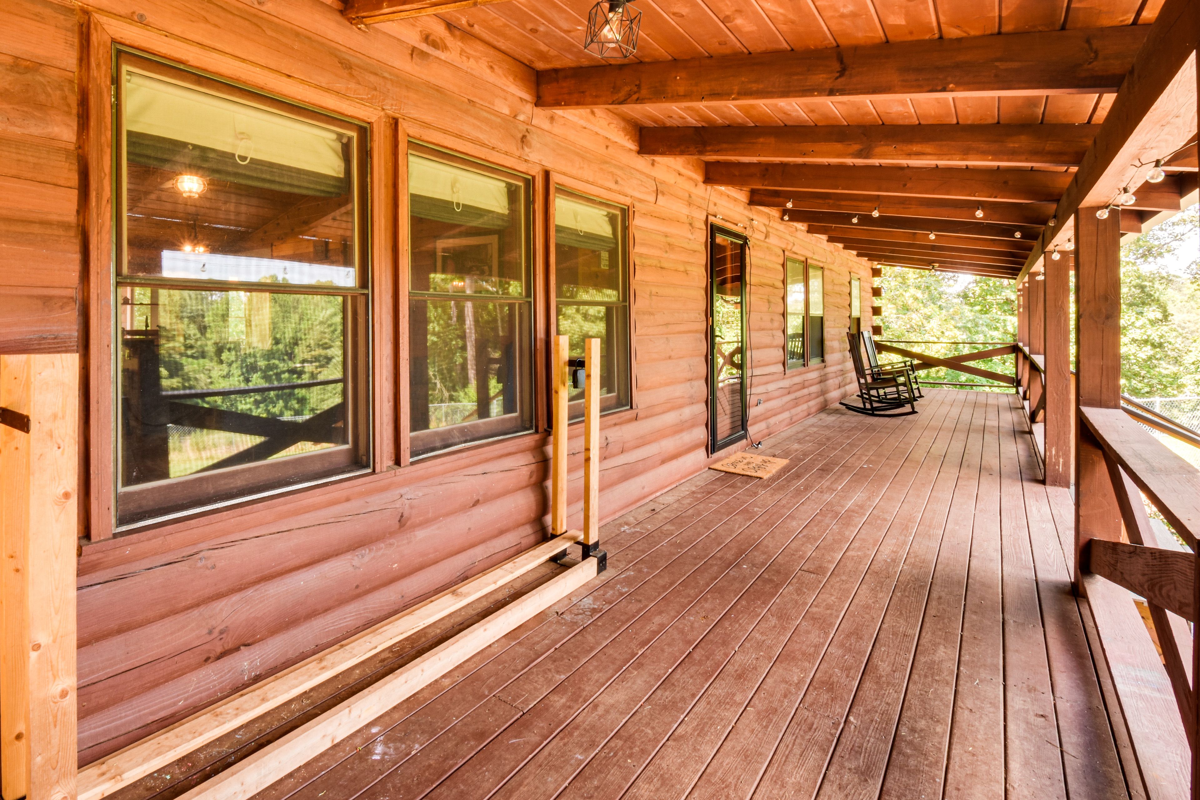 Covered Front Porch | Cabin Entrance