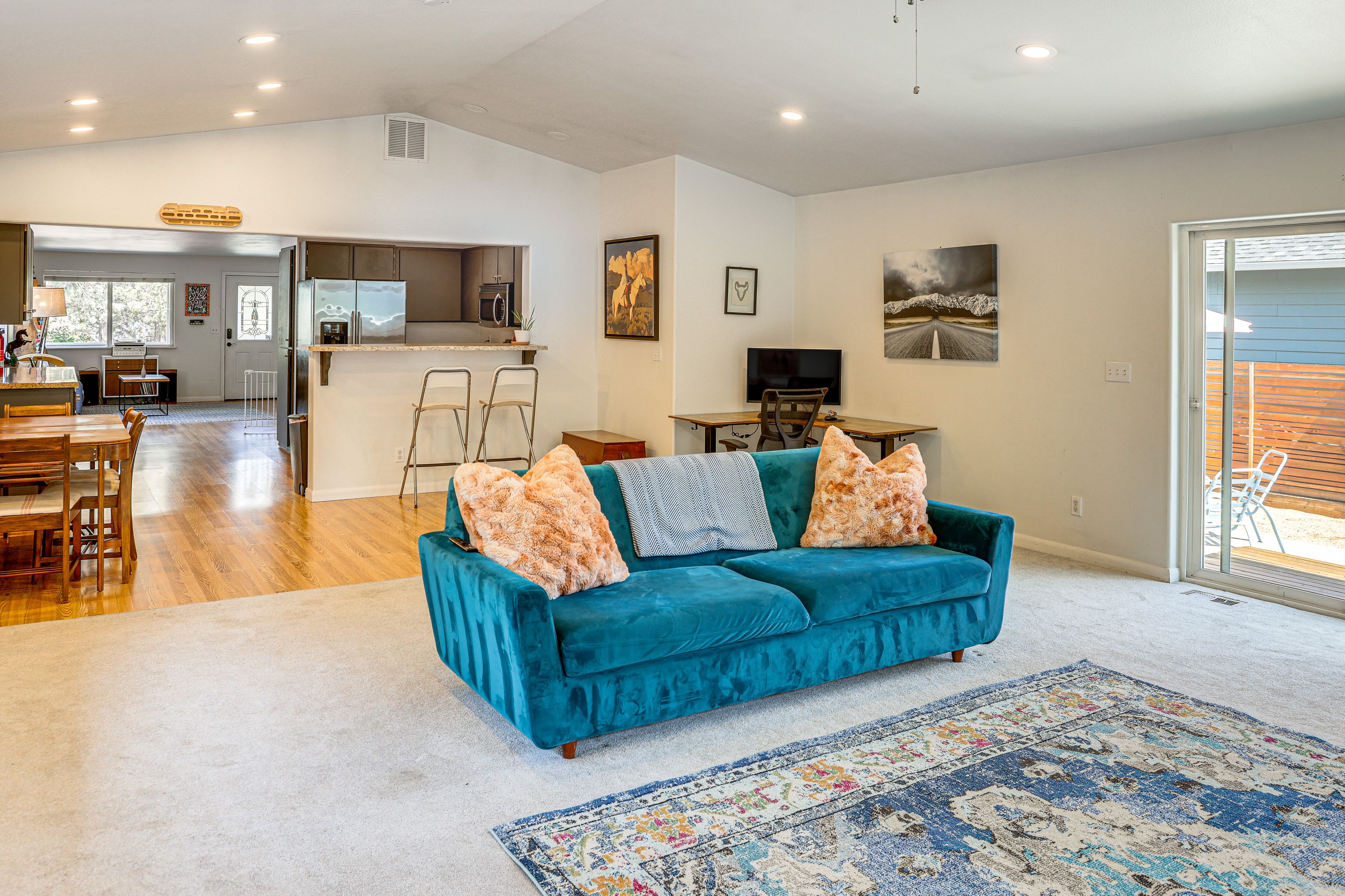 Living Room | Queen Sleeper Sofa | Smart TV | Desk w/ Monitor