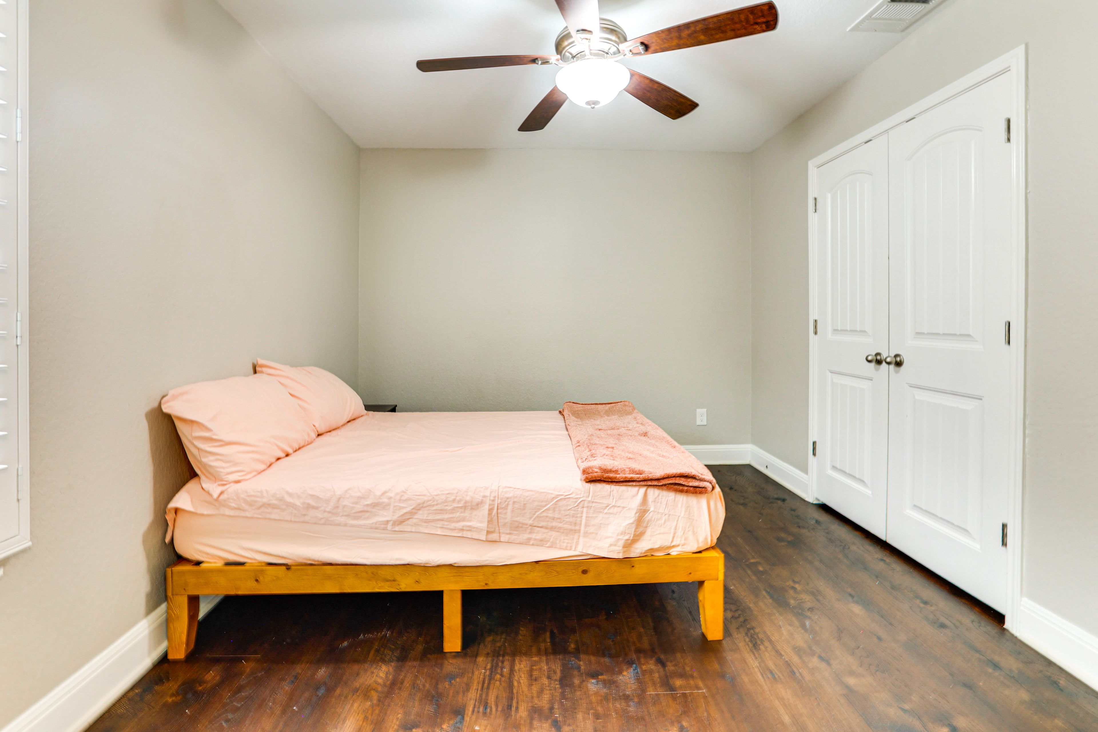 Bedroom 4 | Queen Bed | 2nd Floor