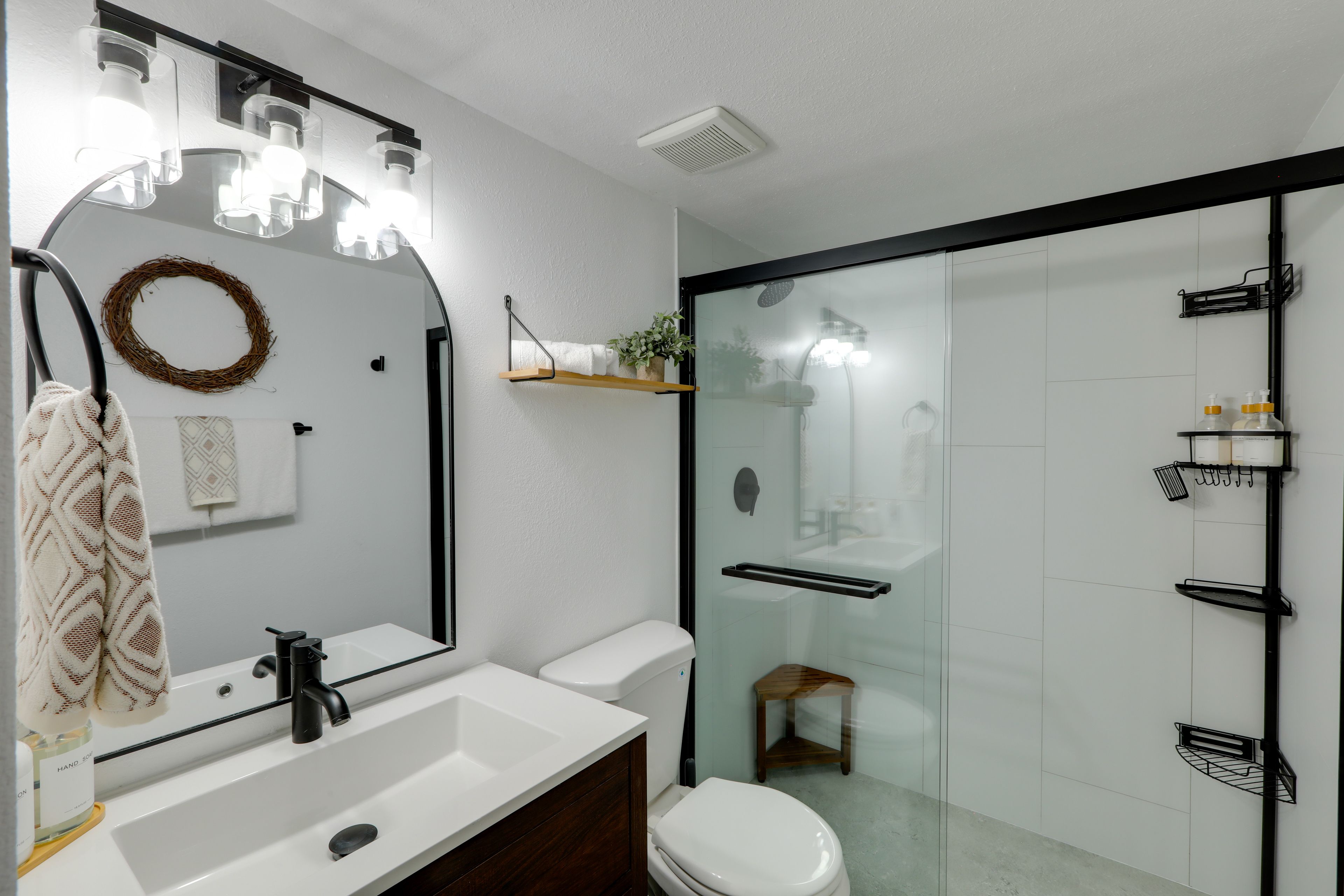 Bathroom | Towels Provided | 1st Floor