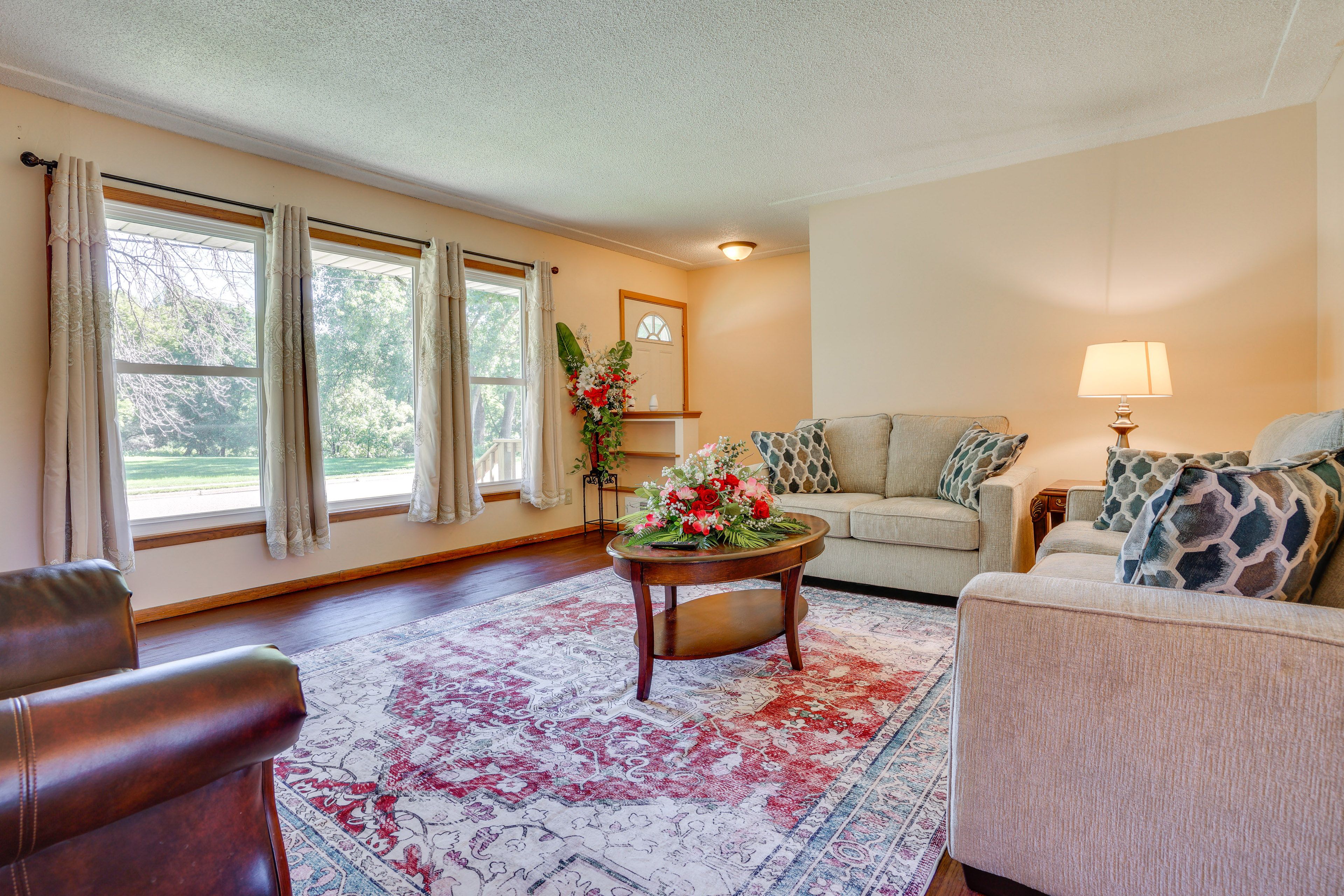 Living Room | Free WiFi