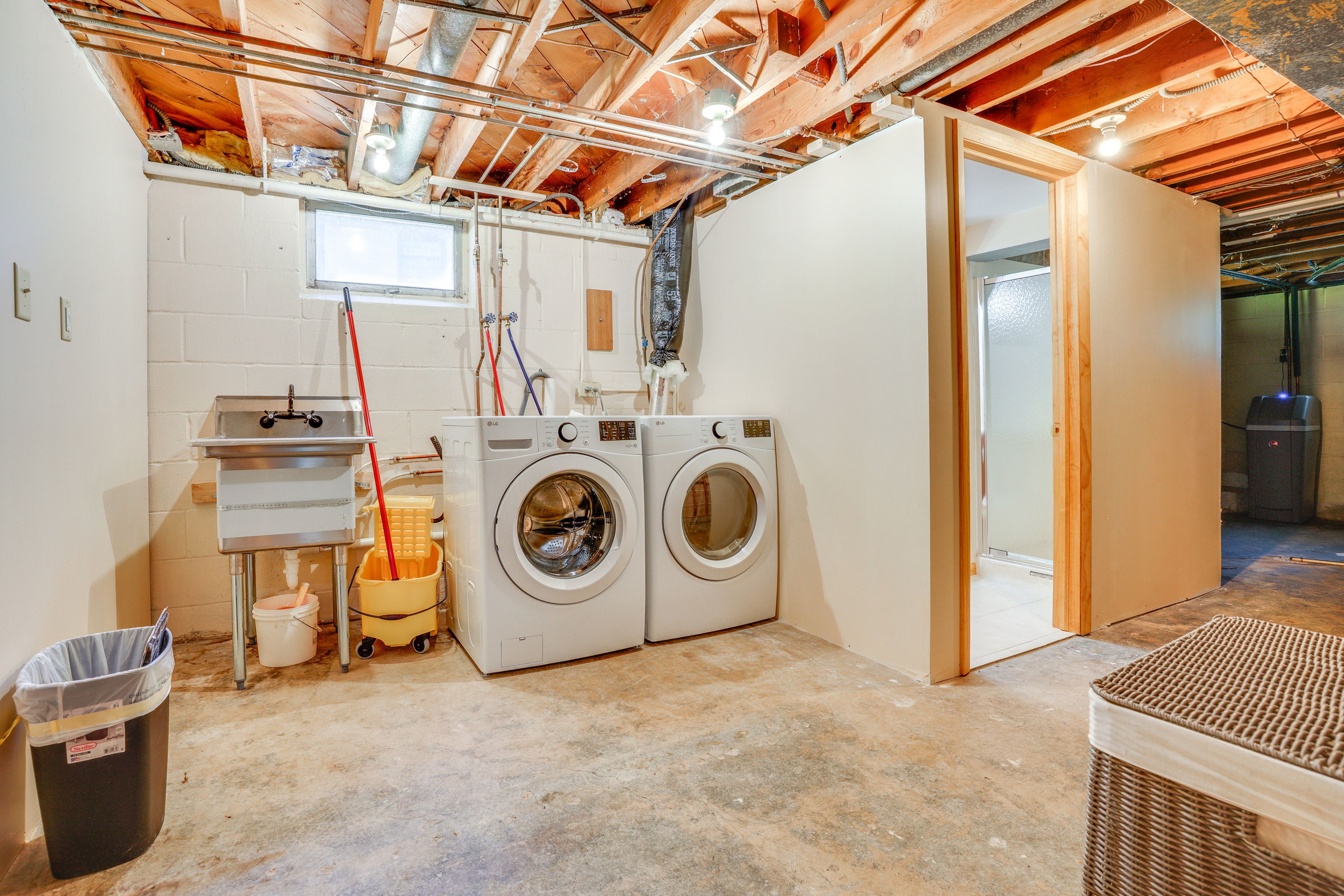 Laundry Room | Lower Level