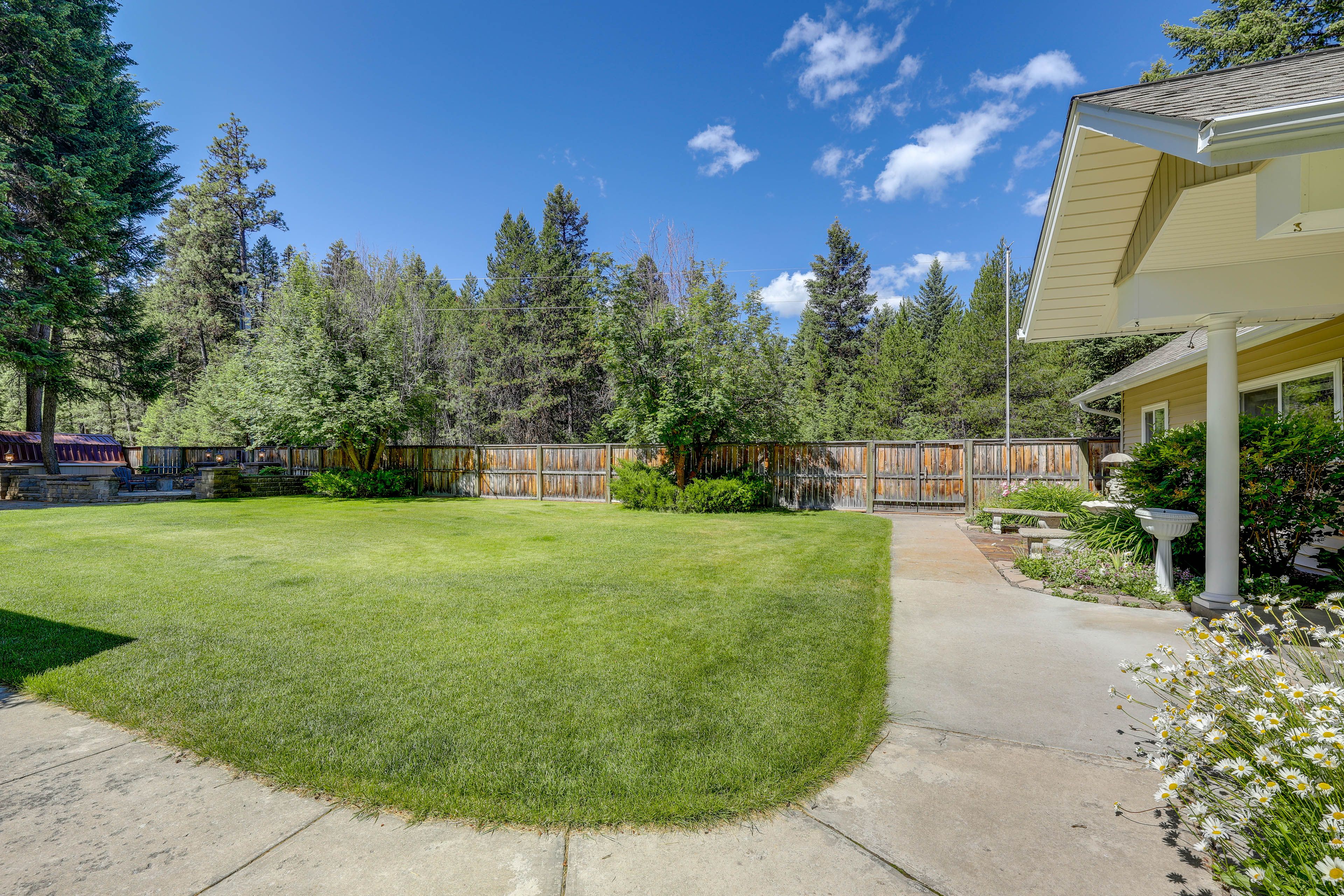 Yard | Patio