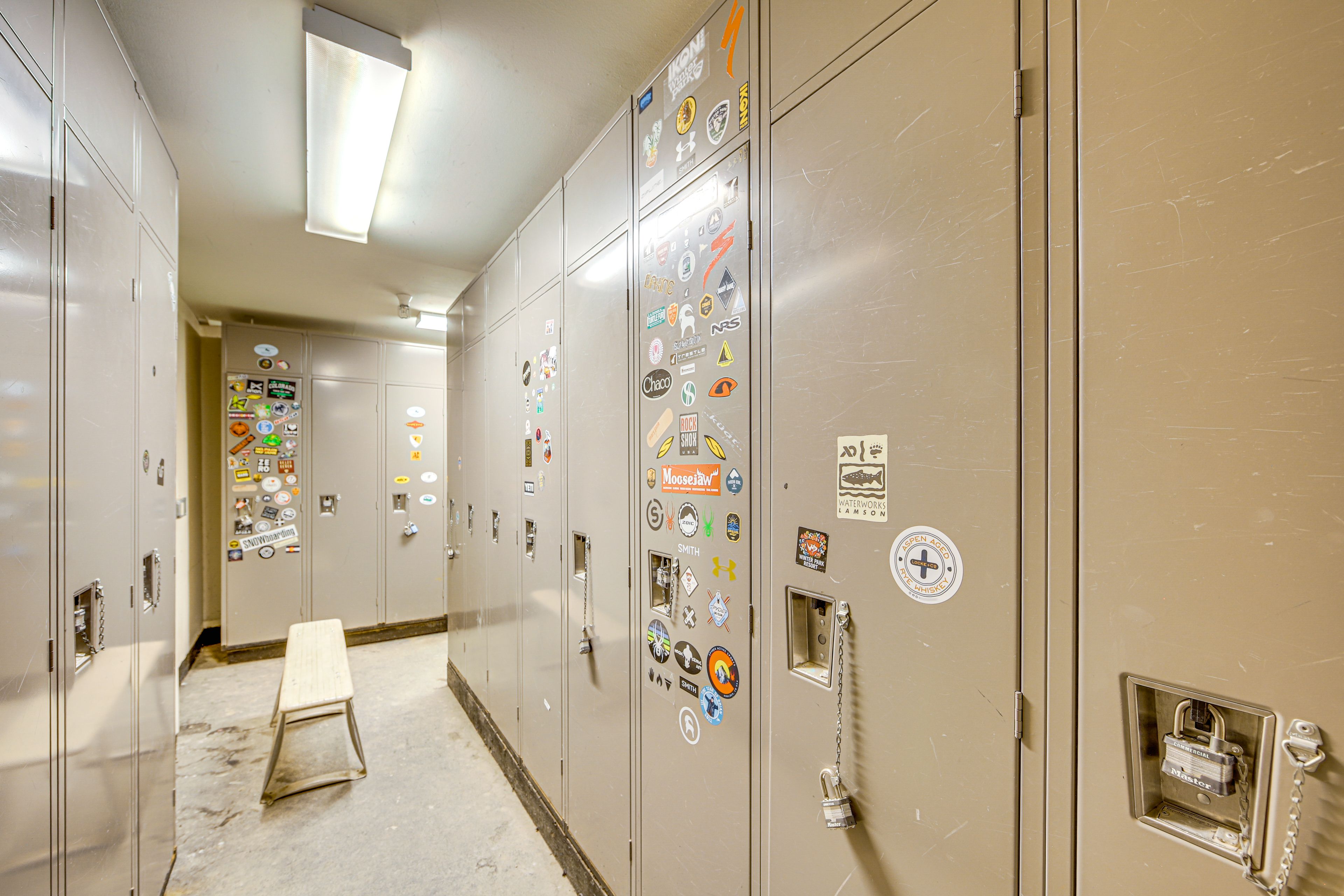 Ski/Snowboard Locker Room