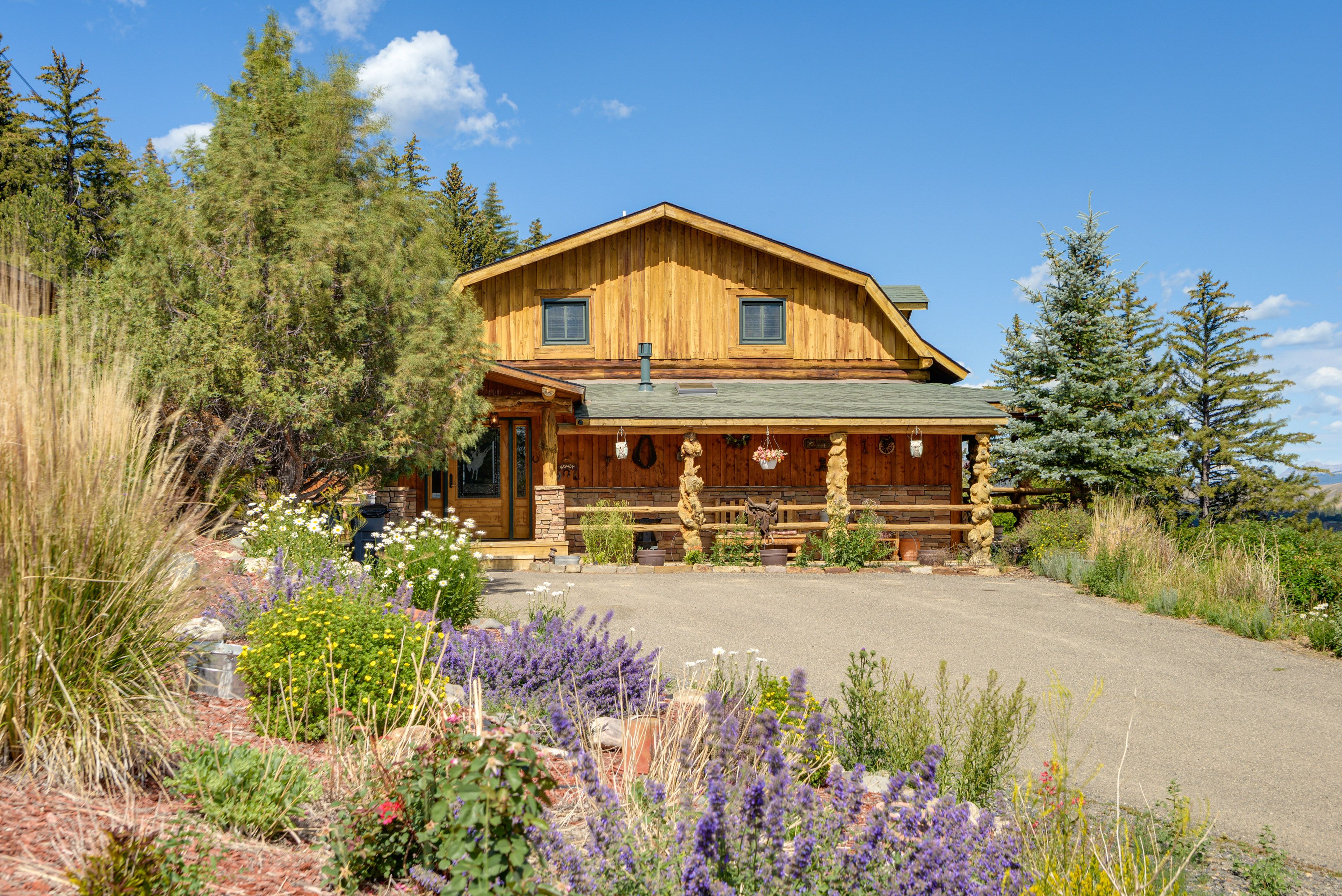 Parking | Driveway (8 Vehicles) | Trailer & Snowmobile Parking Allowed