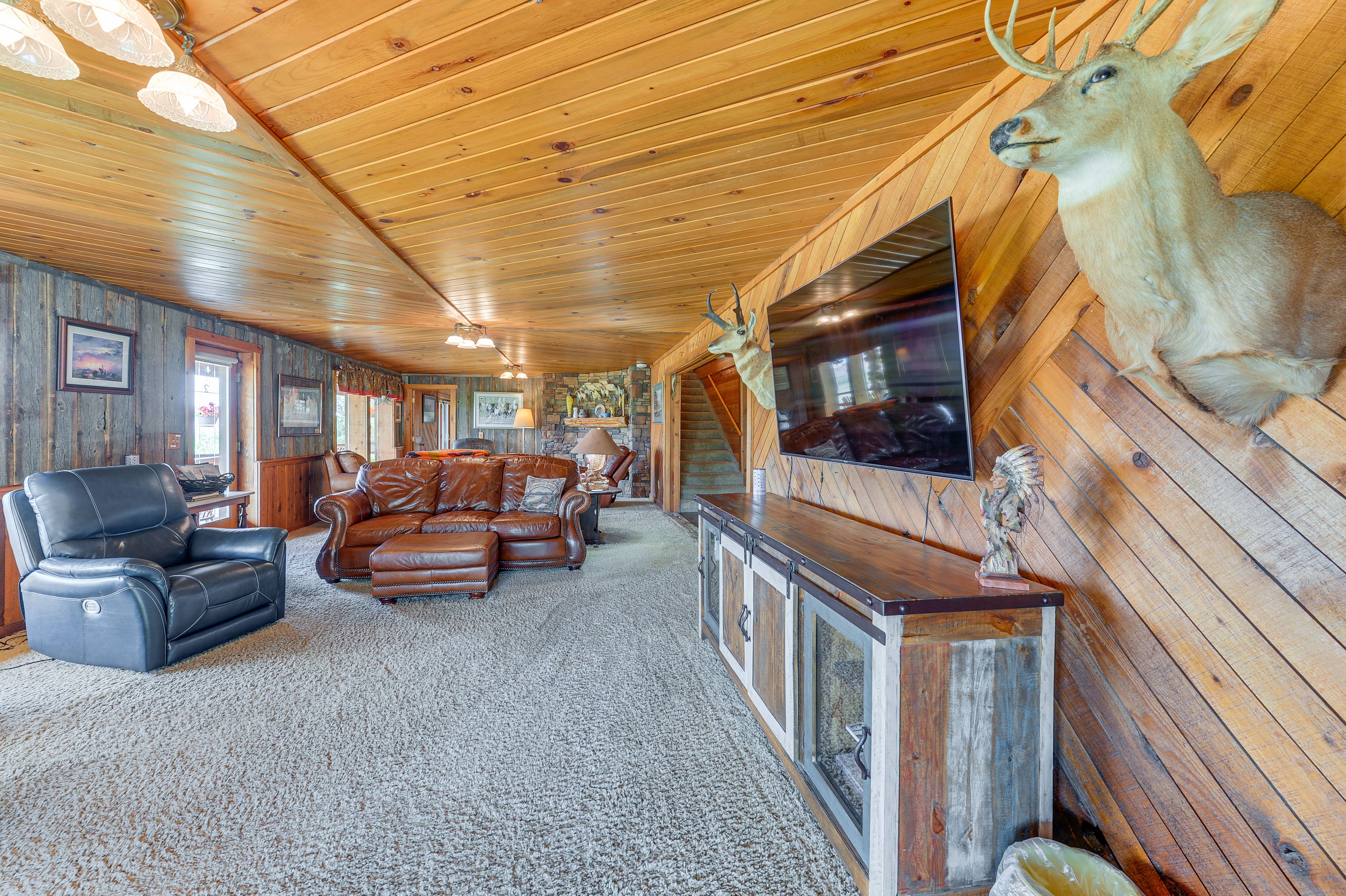 Living Room | Smart TV | Gas Fireplace | 1st Floor