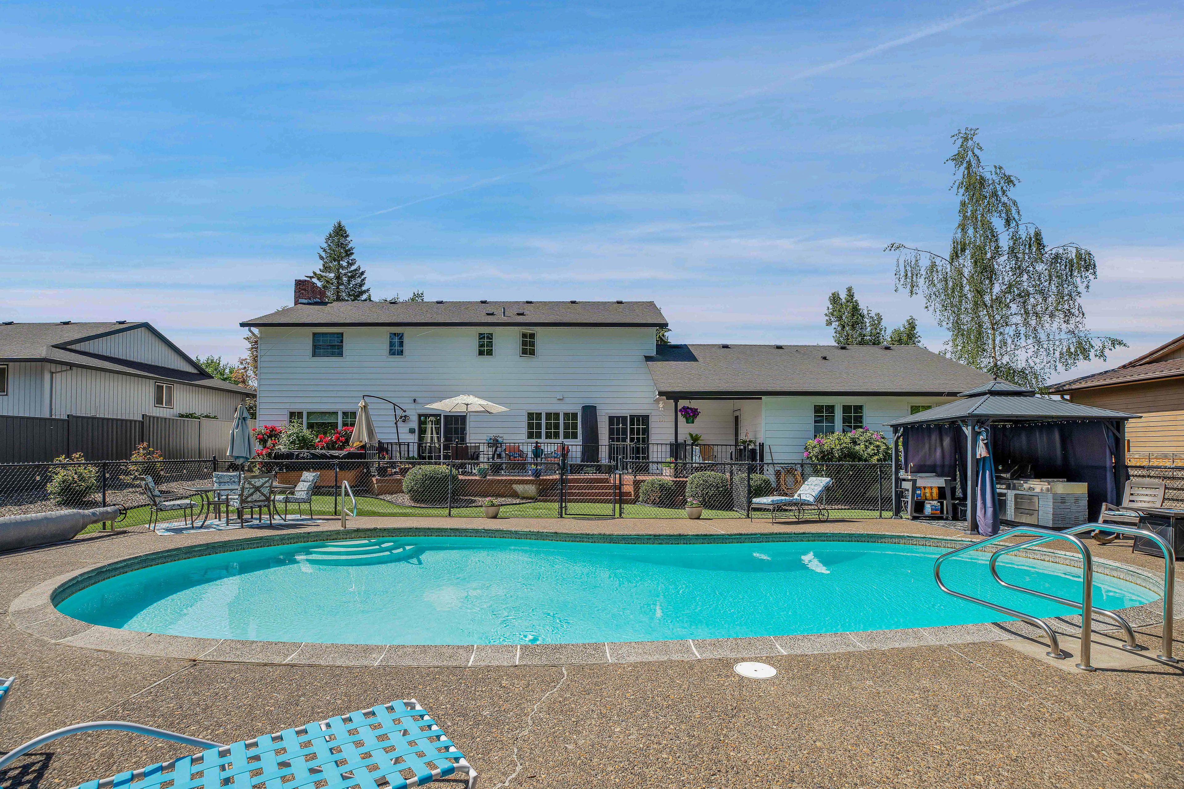 Access to Outdoor Pool