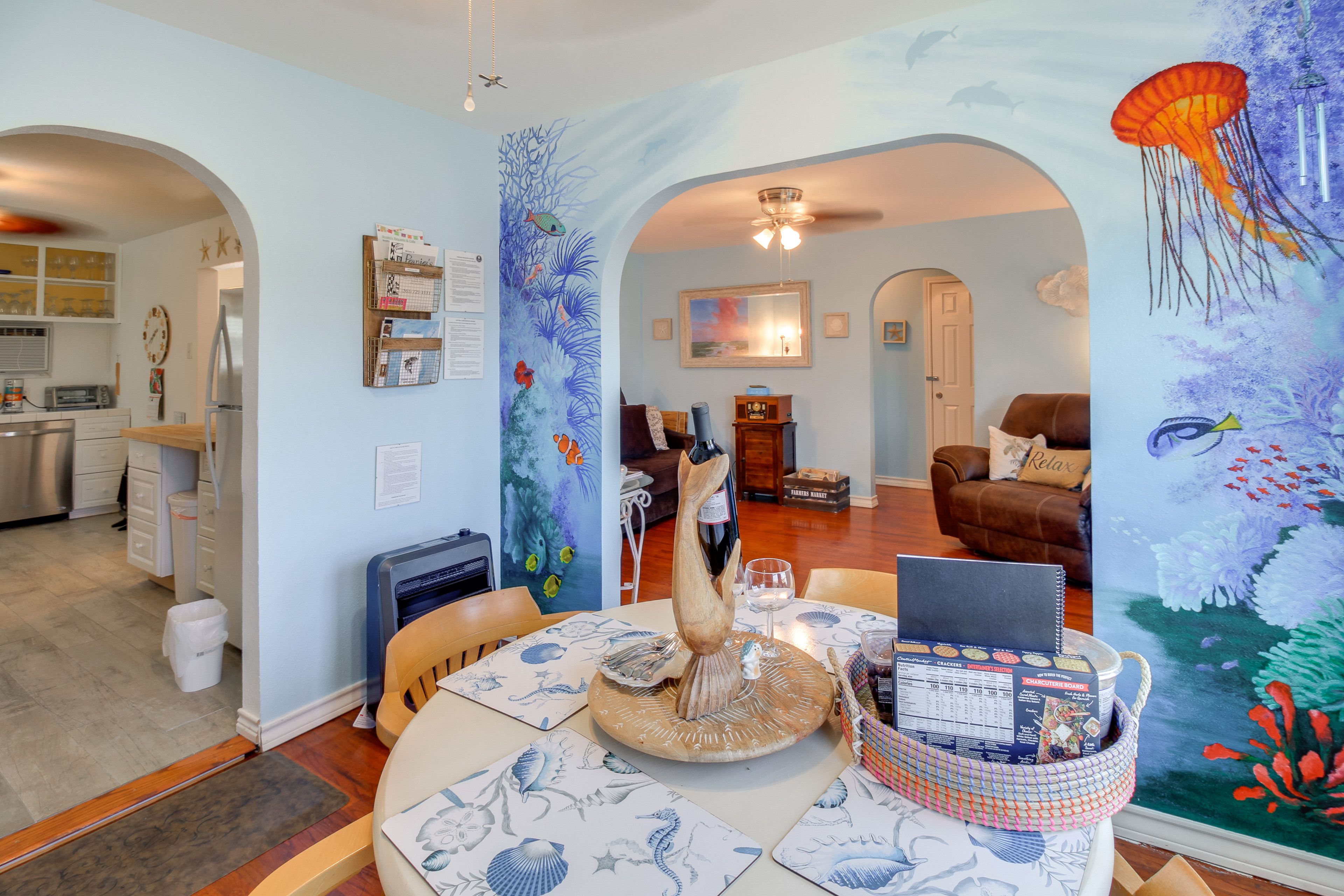 Dining Area | Dishware/Flatware