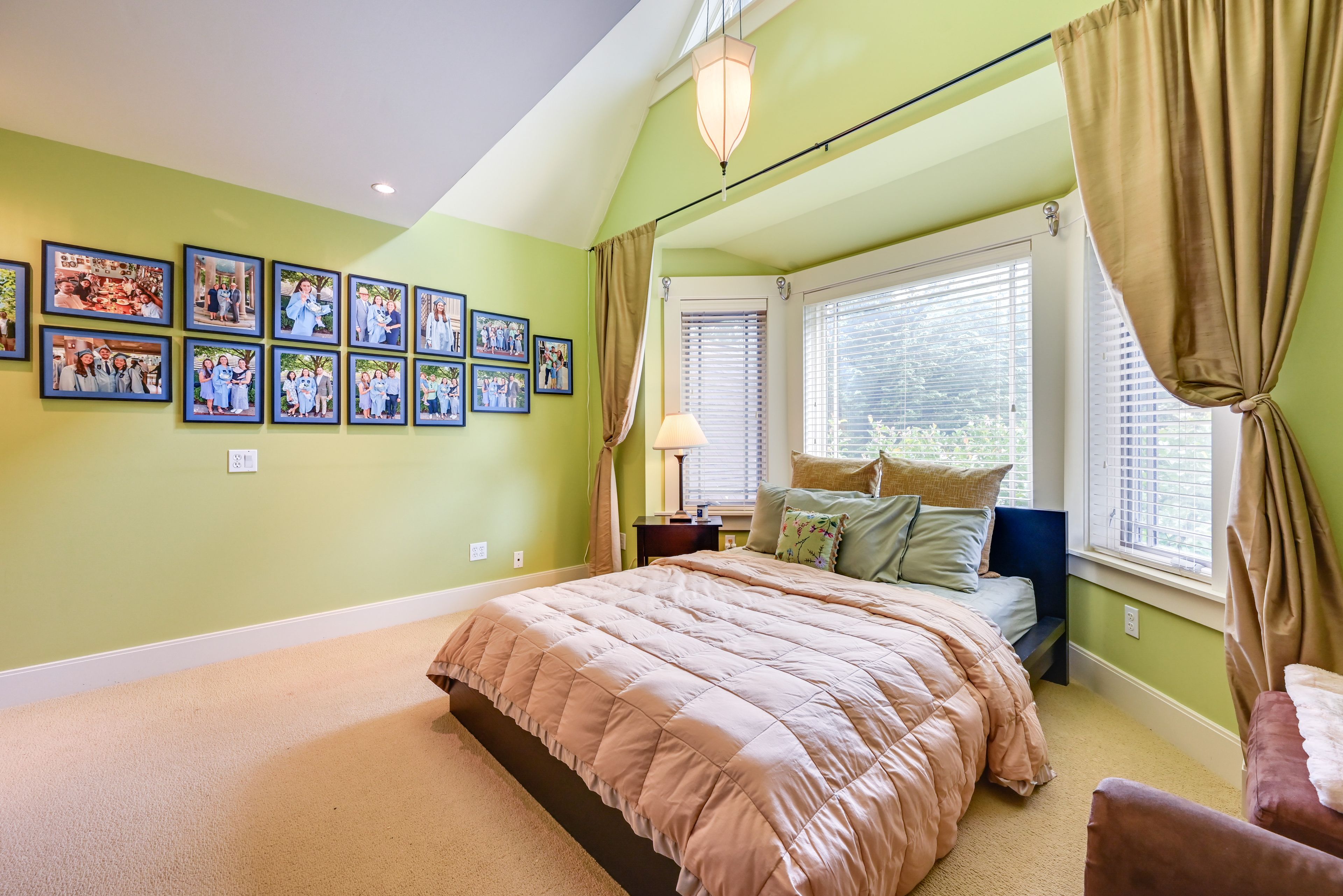 Bedroom 1 | King Bed | 2nd Floor