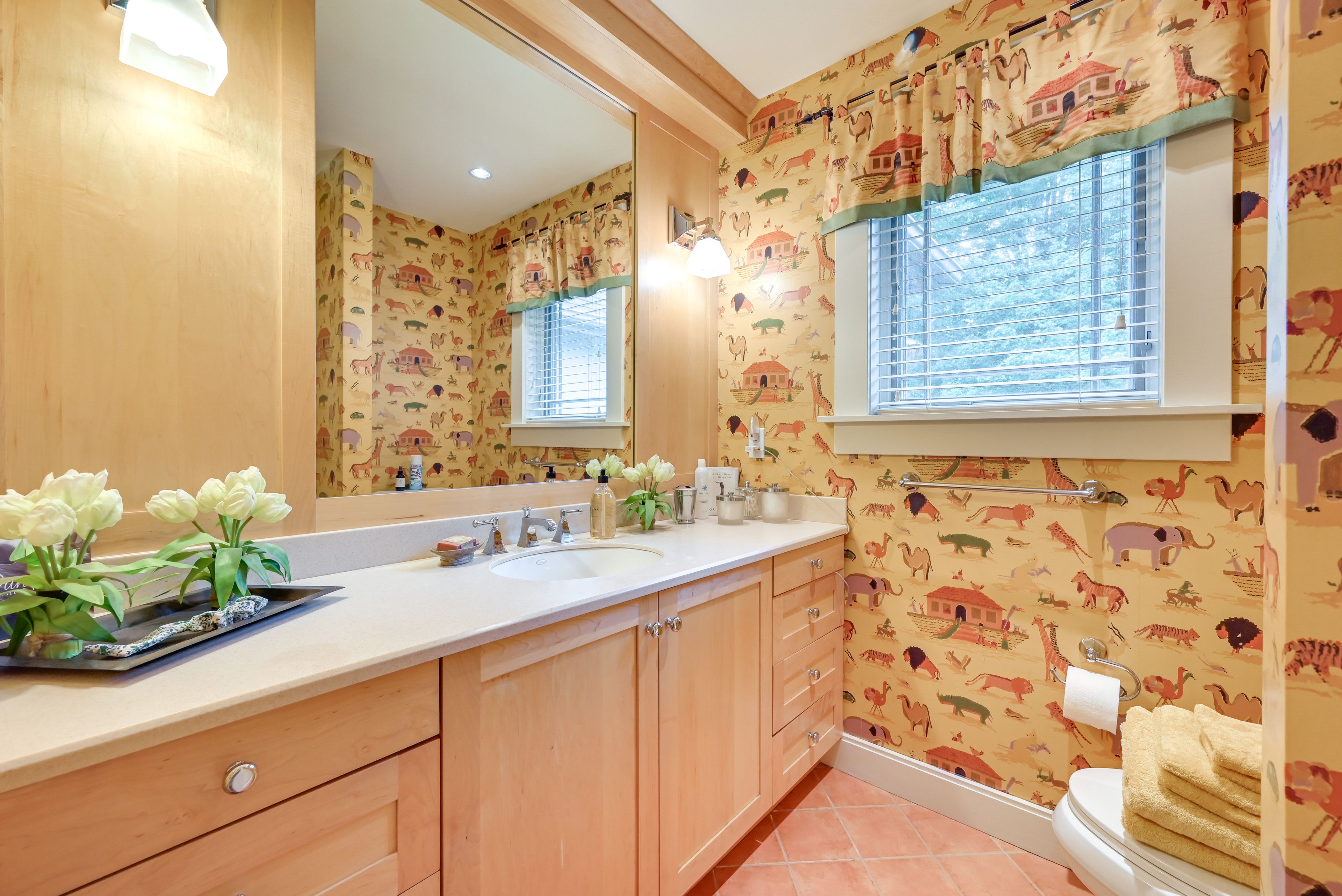 Full Bathroom | 2nd Floor