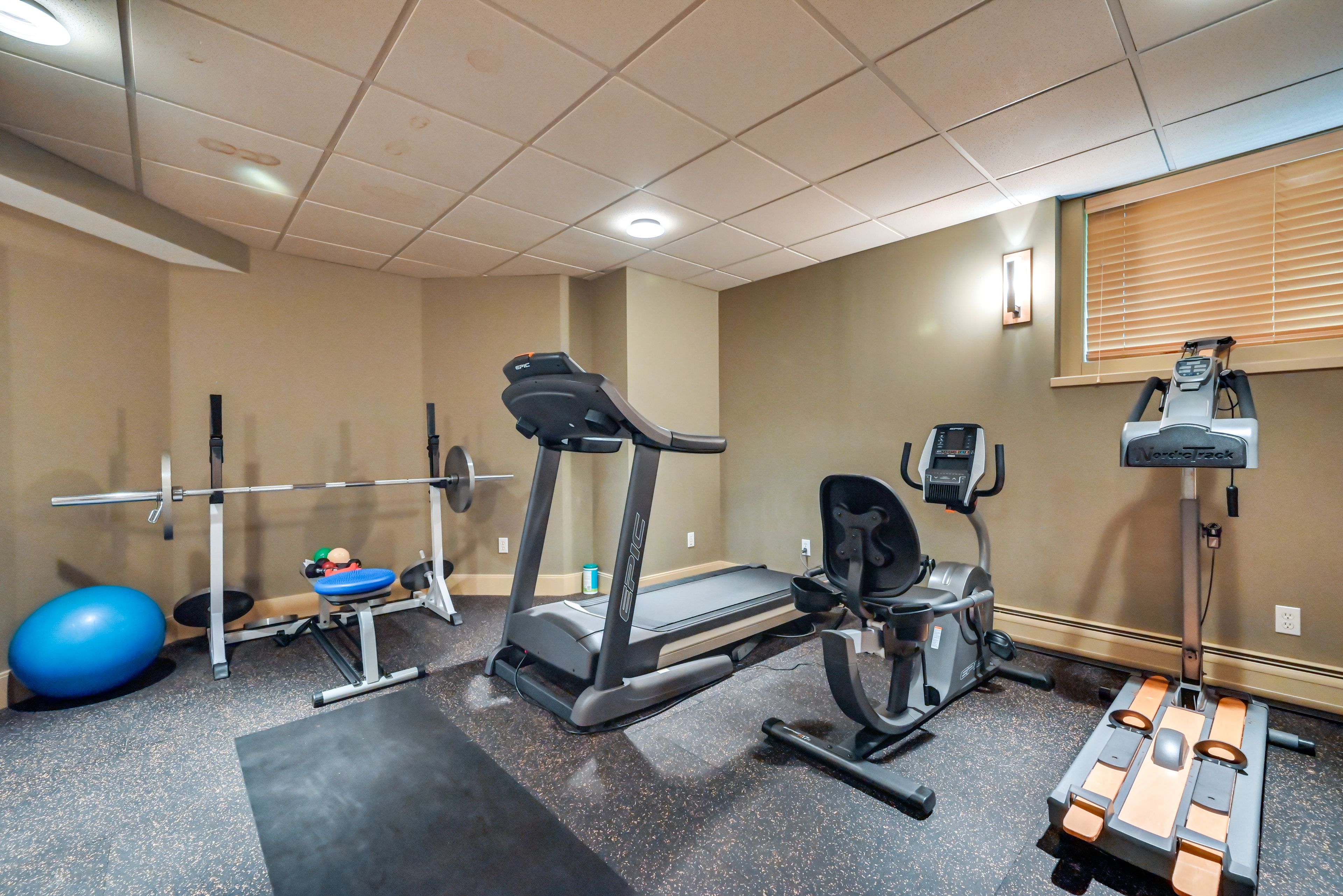 Home Gym | Treadmill | Exercise Bike | Elliptical | Basement