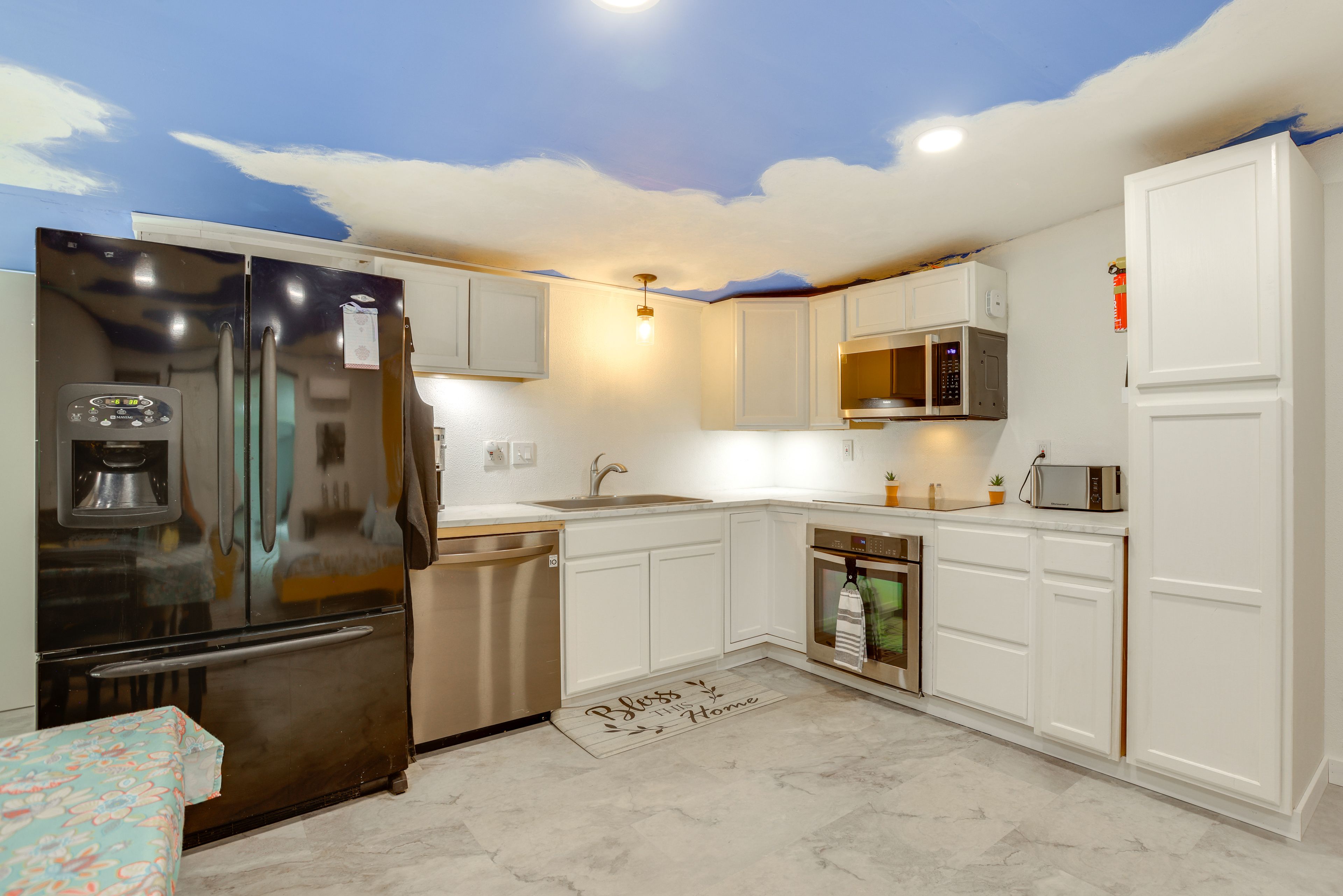 Kitchen | Drip Coffee Maker | Blender | Spices