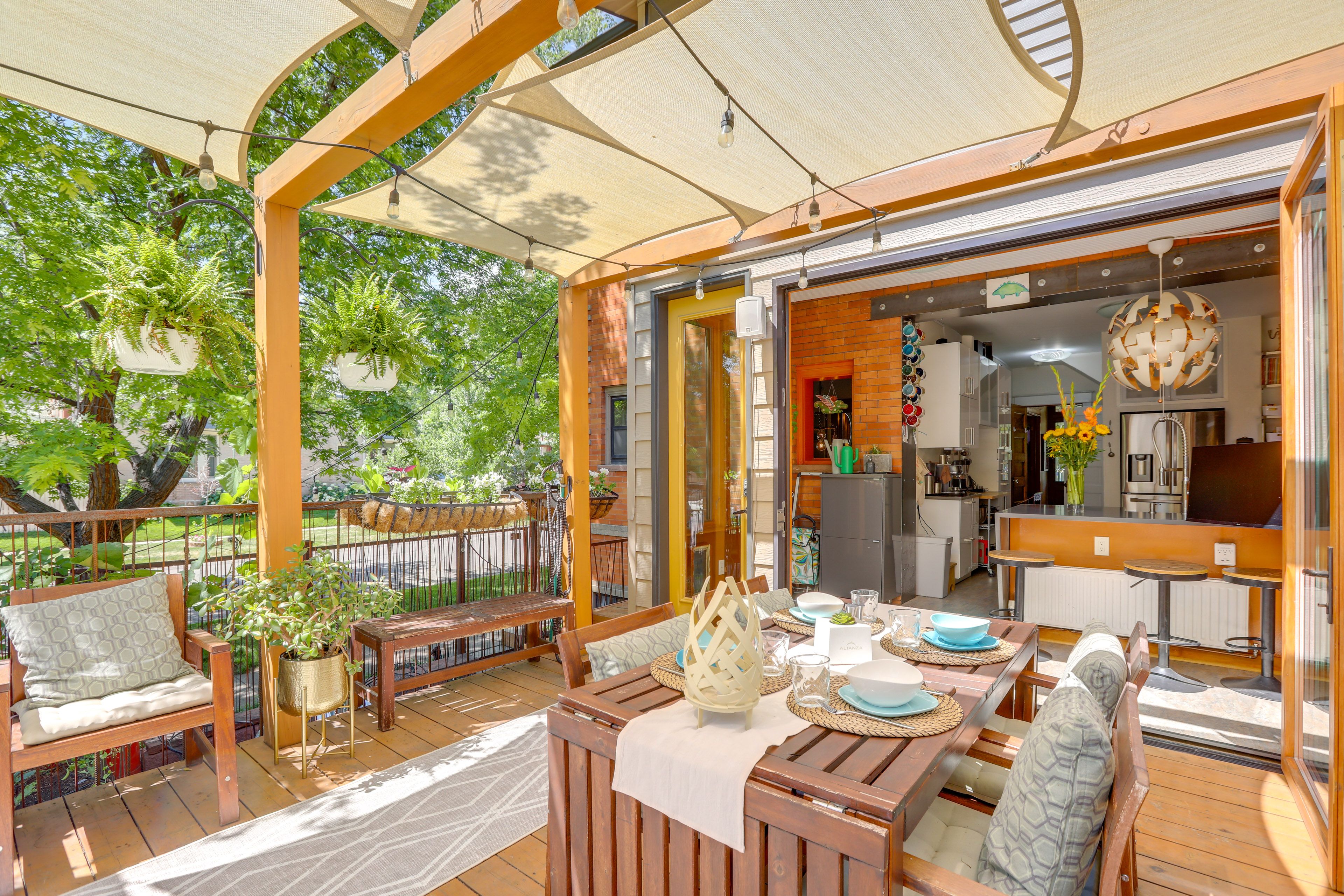 Deck | Outdoor Dining | Gas Grill