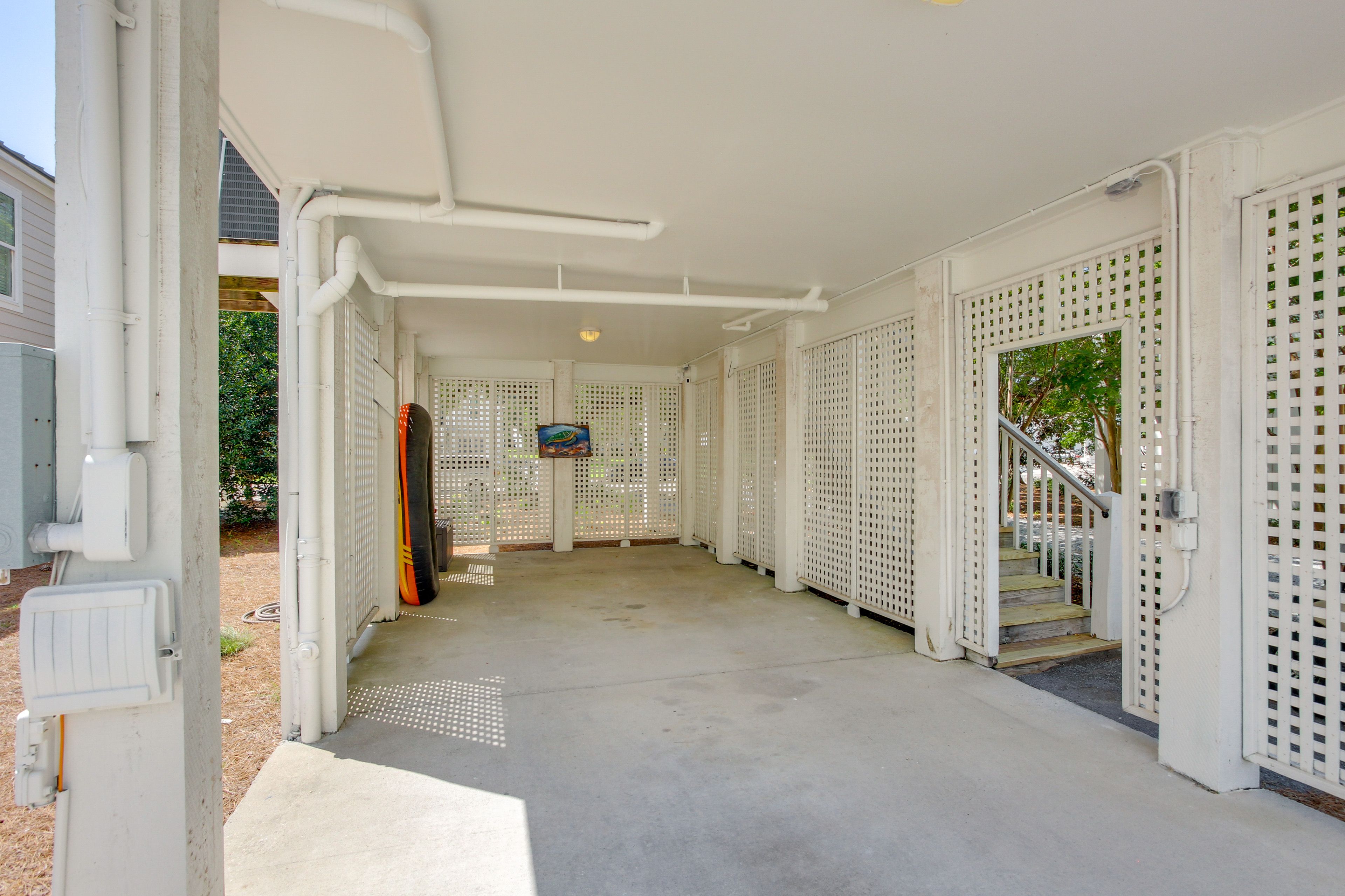 Carport | Parking (1 Vehicle)