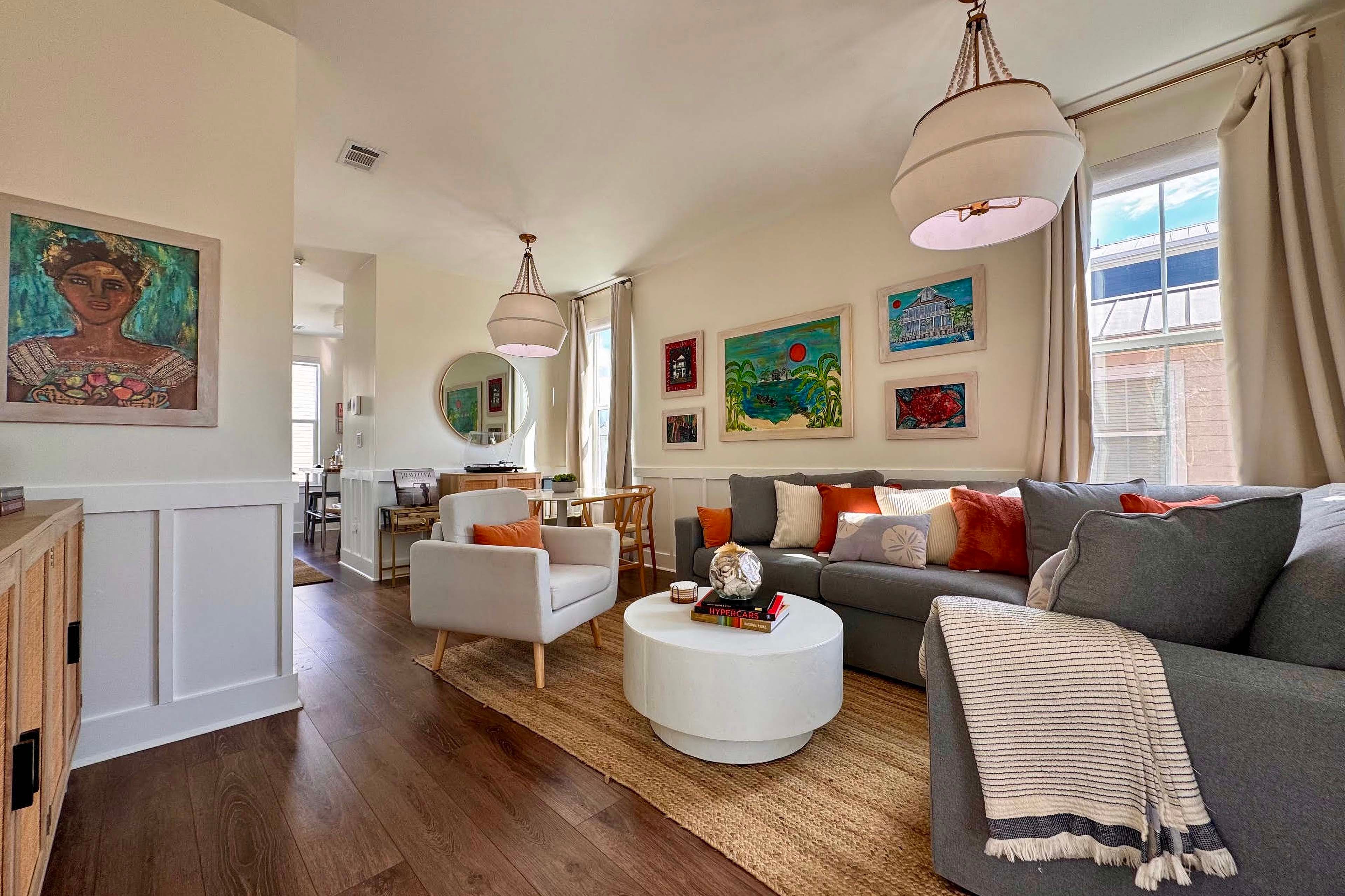 Living Room | 1st Floor | Central A/C & Heating | Smart TV