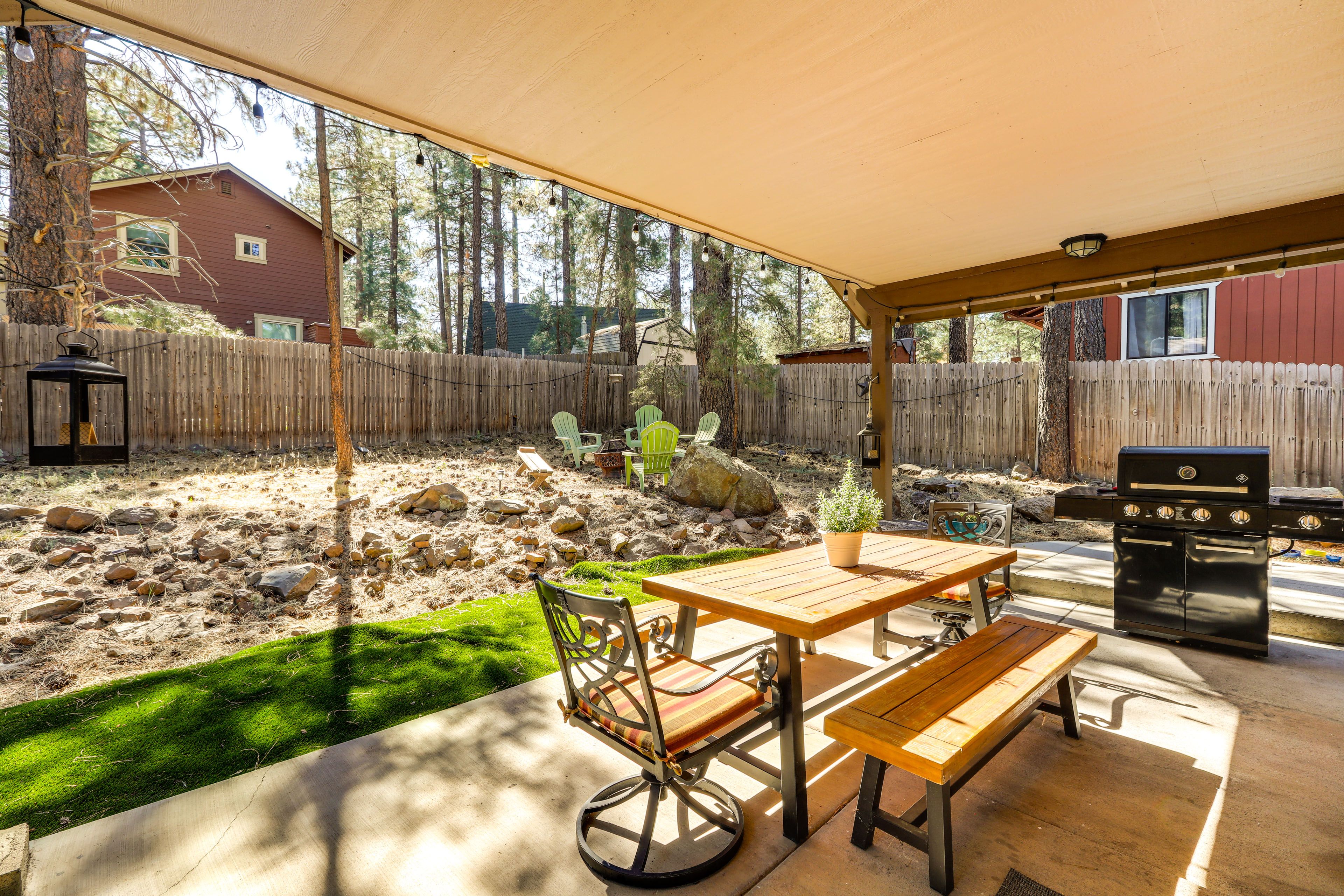 Fenced Backyard | Fire Pits | Grill | 2-Story Home