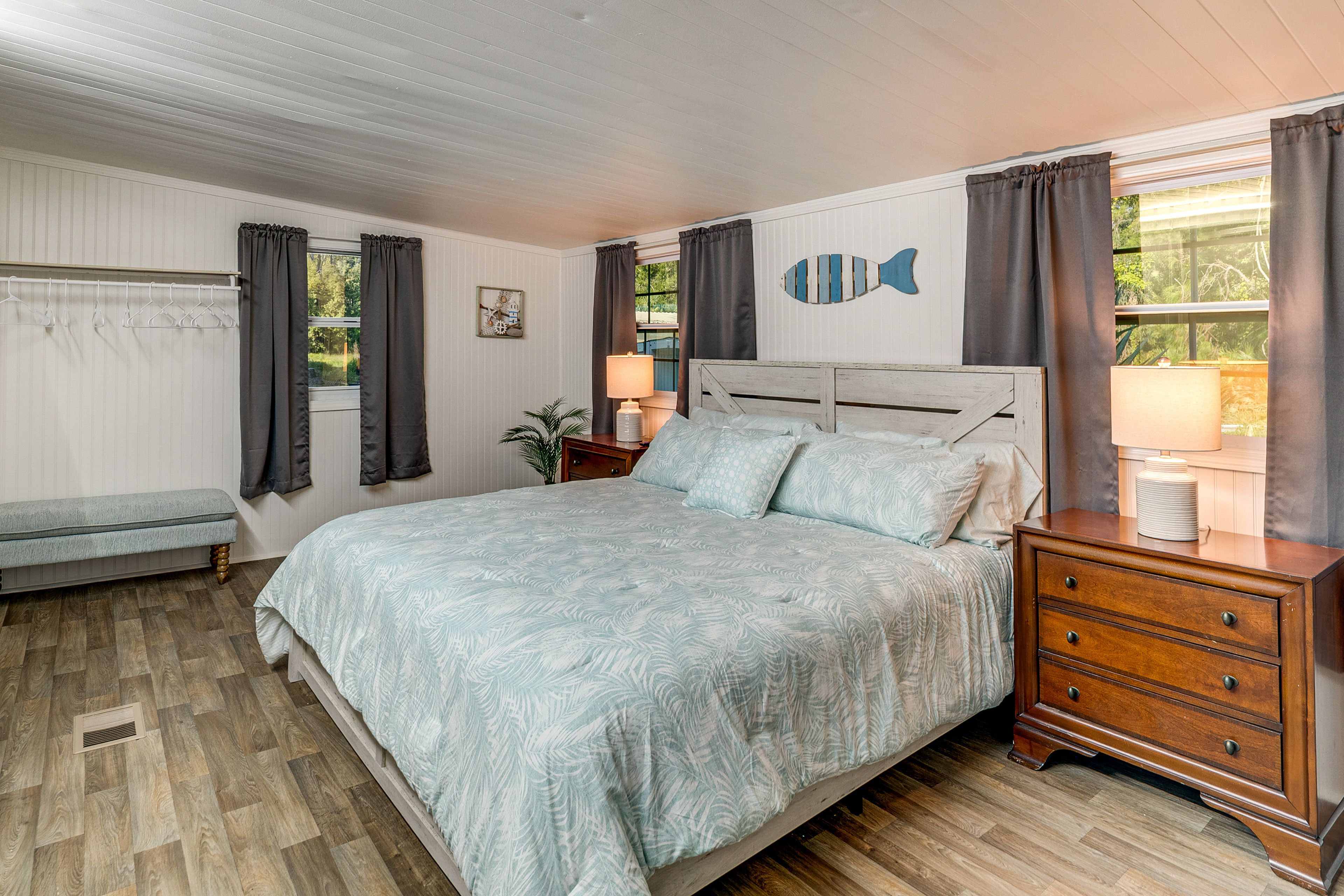 Bedroom 2 | King Bed