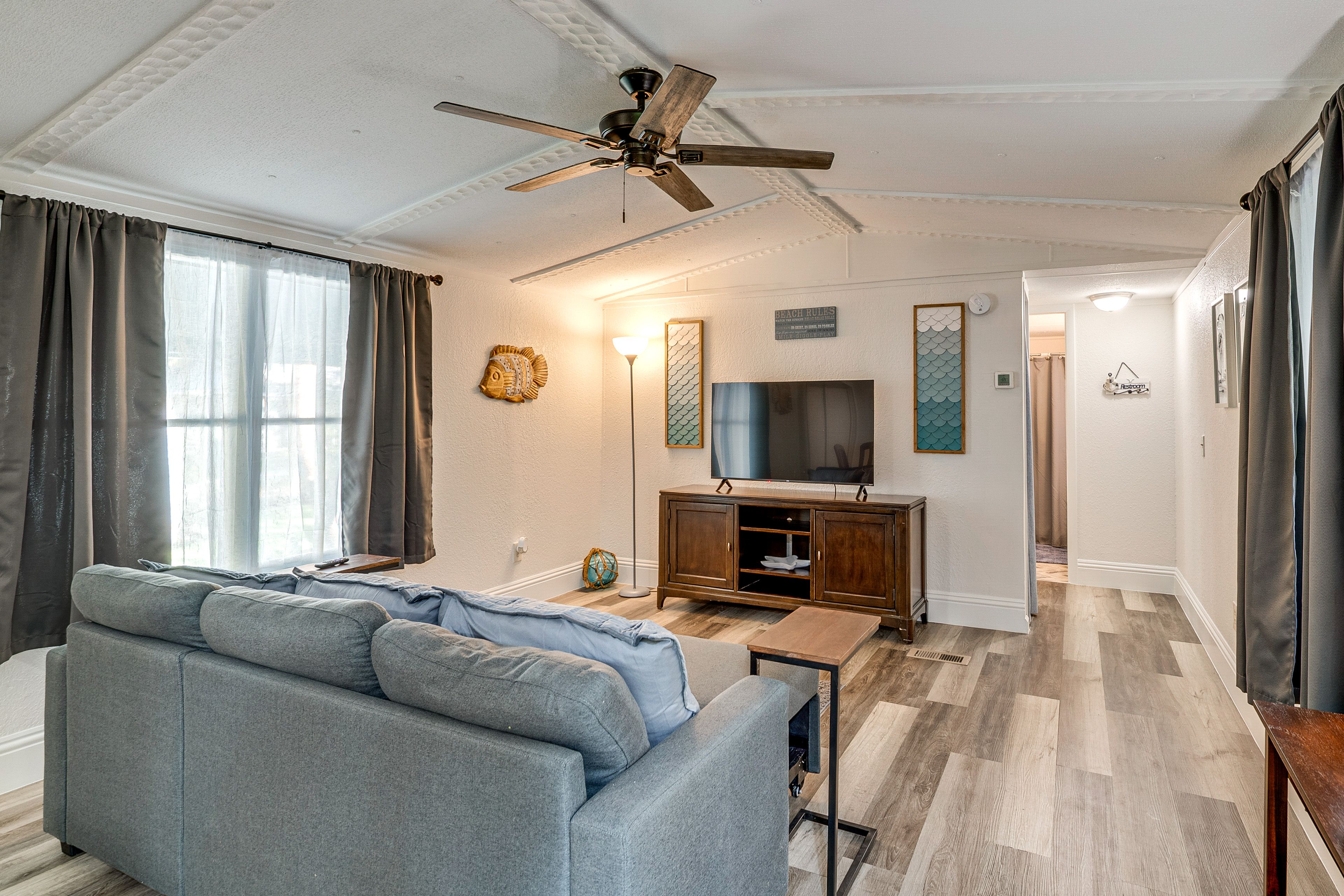 Living Room | Full Sleeper Sofa | Free WiFi | Central A/C & Heat