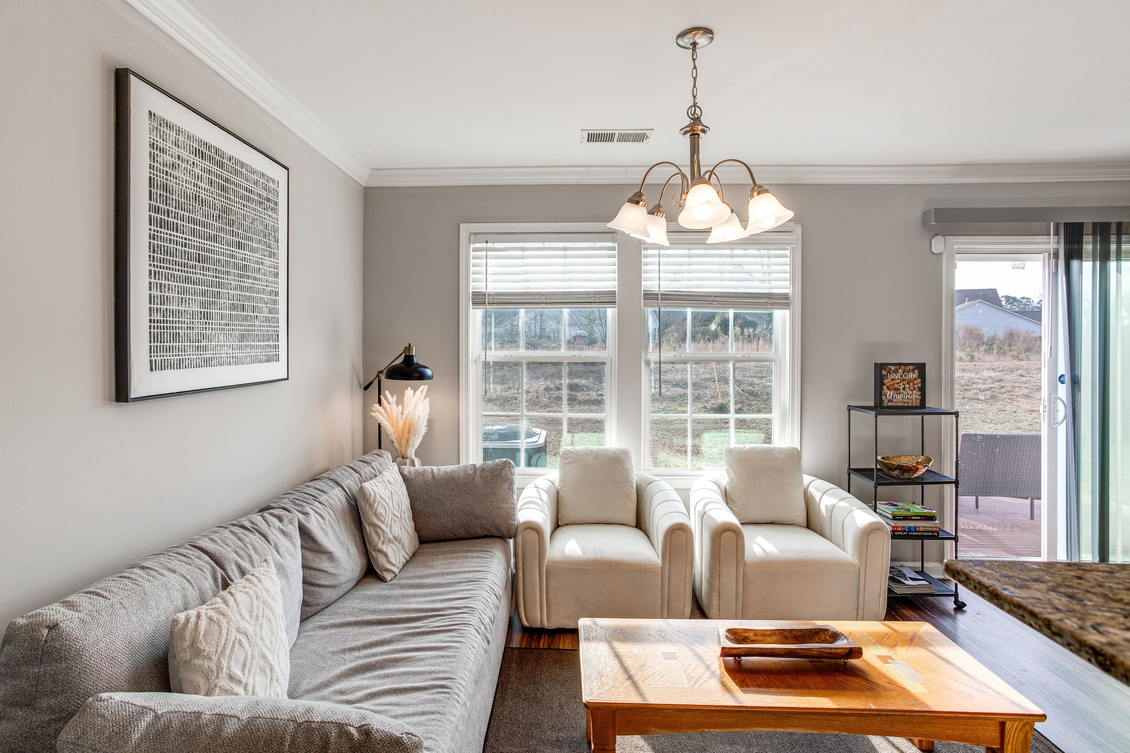 Living Room | Books | Free WiFi | 1st Floor