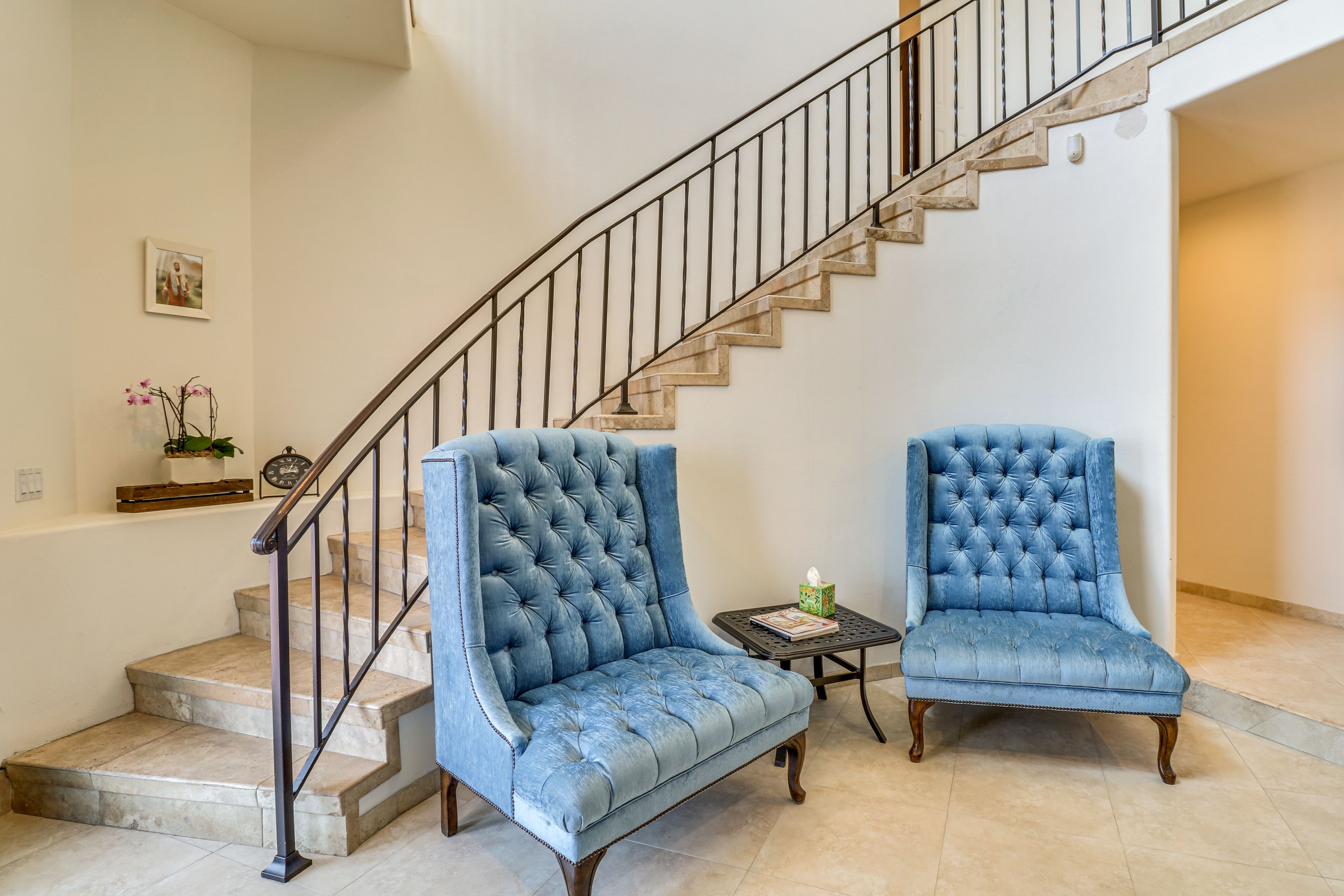 Sitting Area | 1st Floor