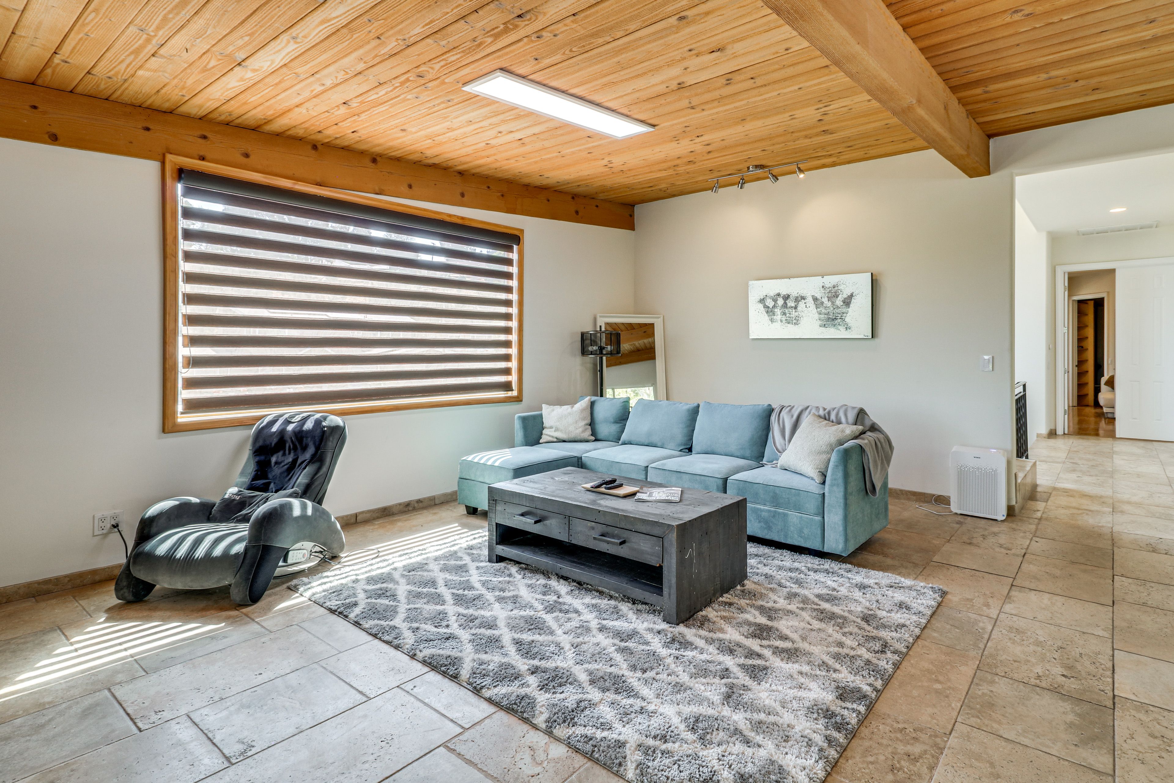 Living Room | Smart TV | Fireplace | 2nd Floor