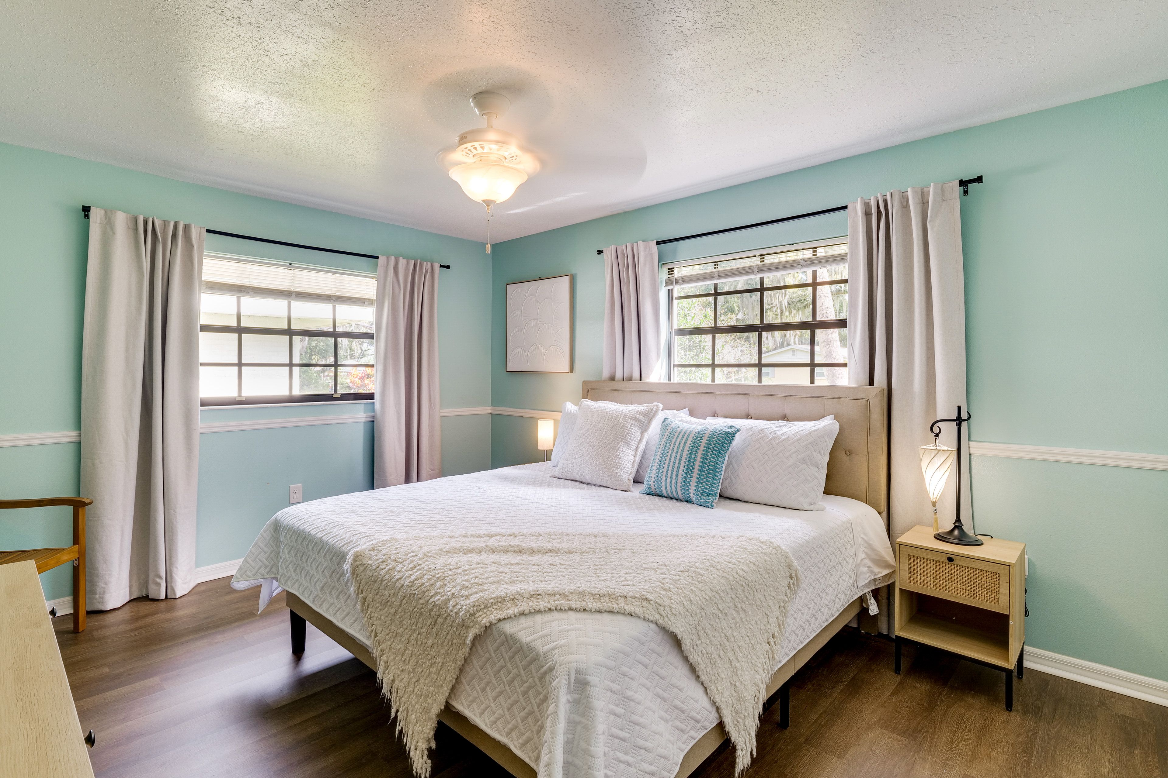 Bedroom 2 | King Bed