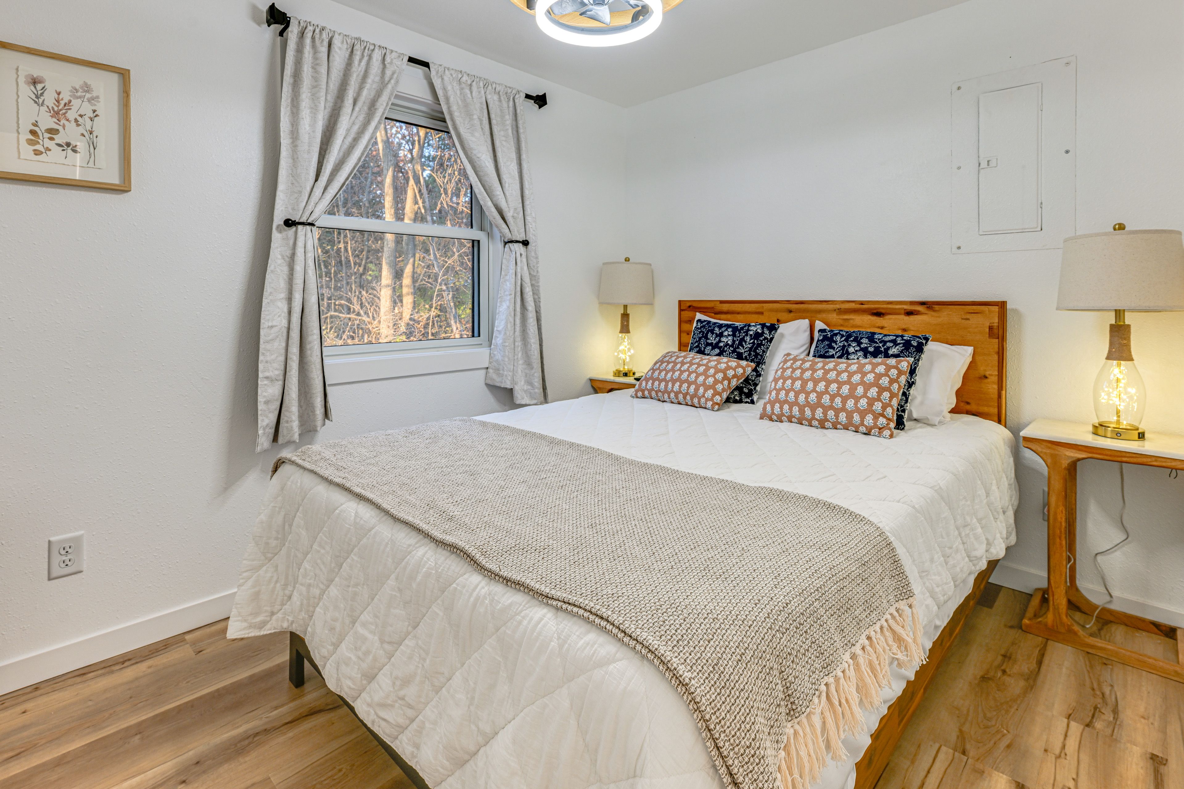 Bedroom 3 | Queen Bed | Lower Floor