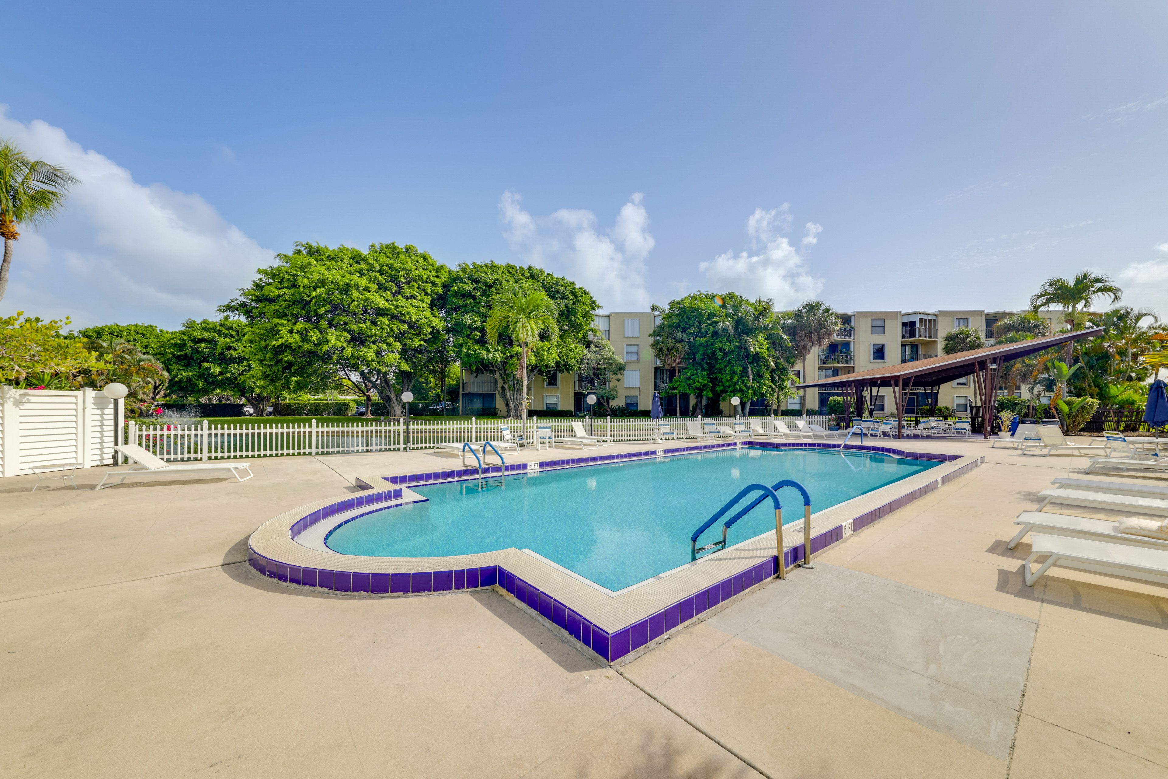 Hidden Harbour | Community Pool