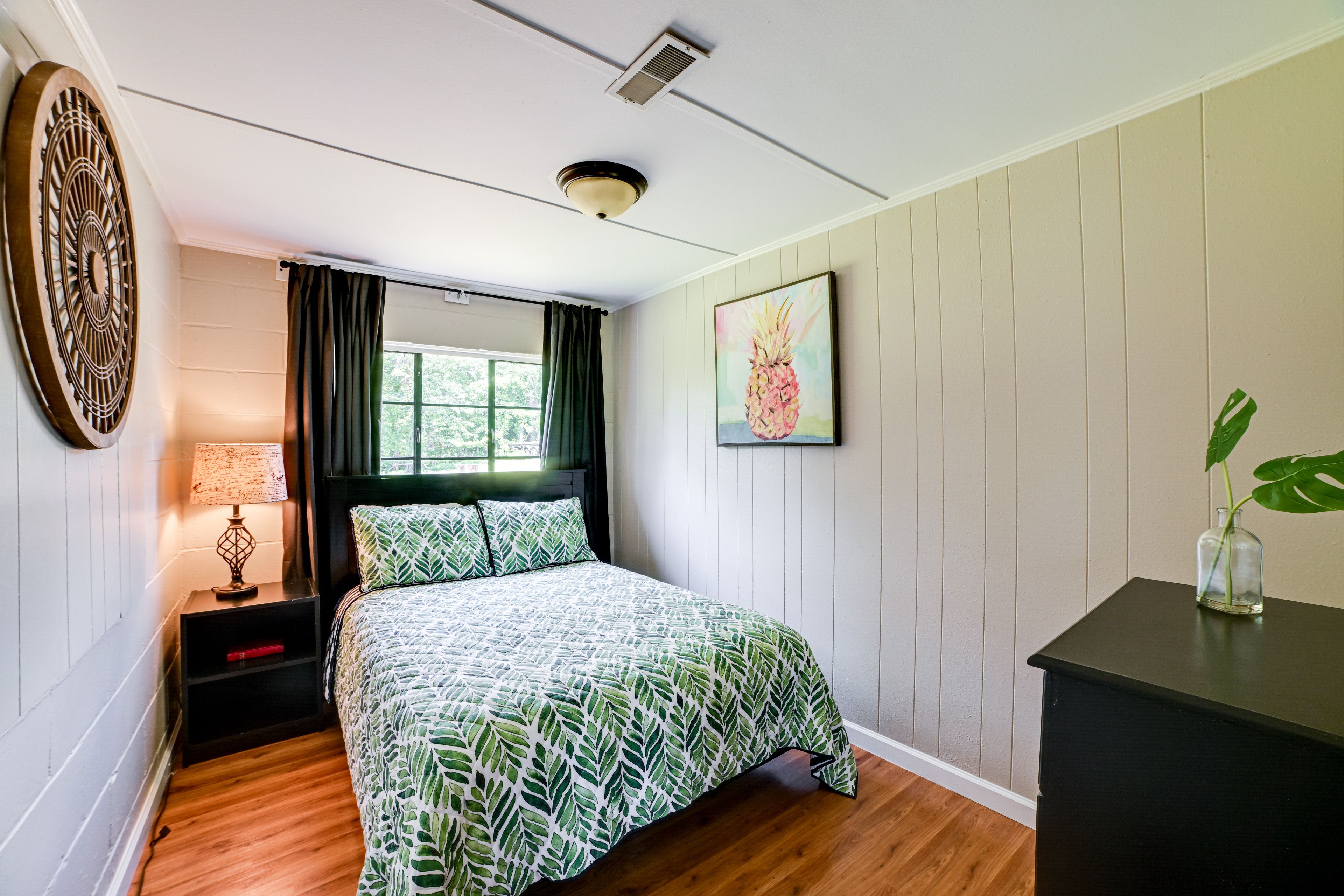 Bedroom 1 | Full Bed