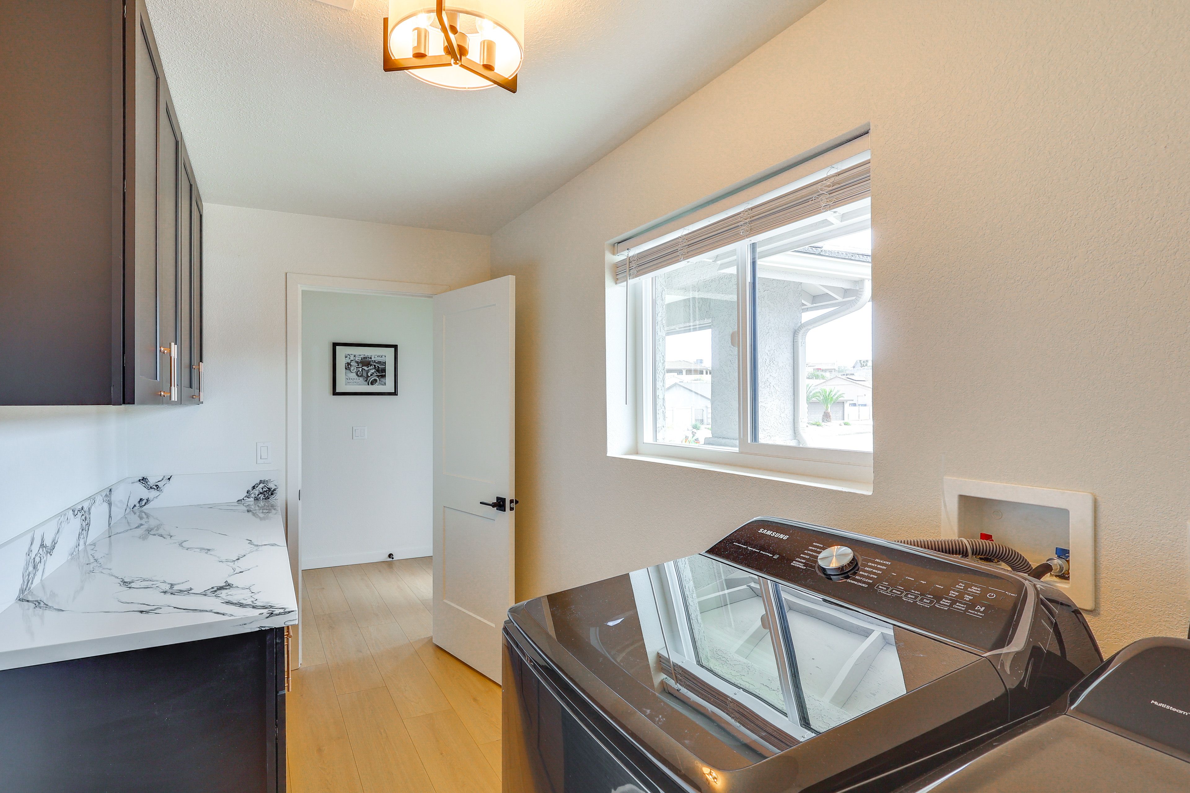 Laundry Room | Washer & Dryer