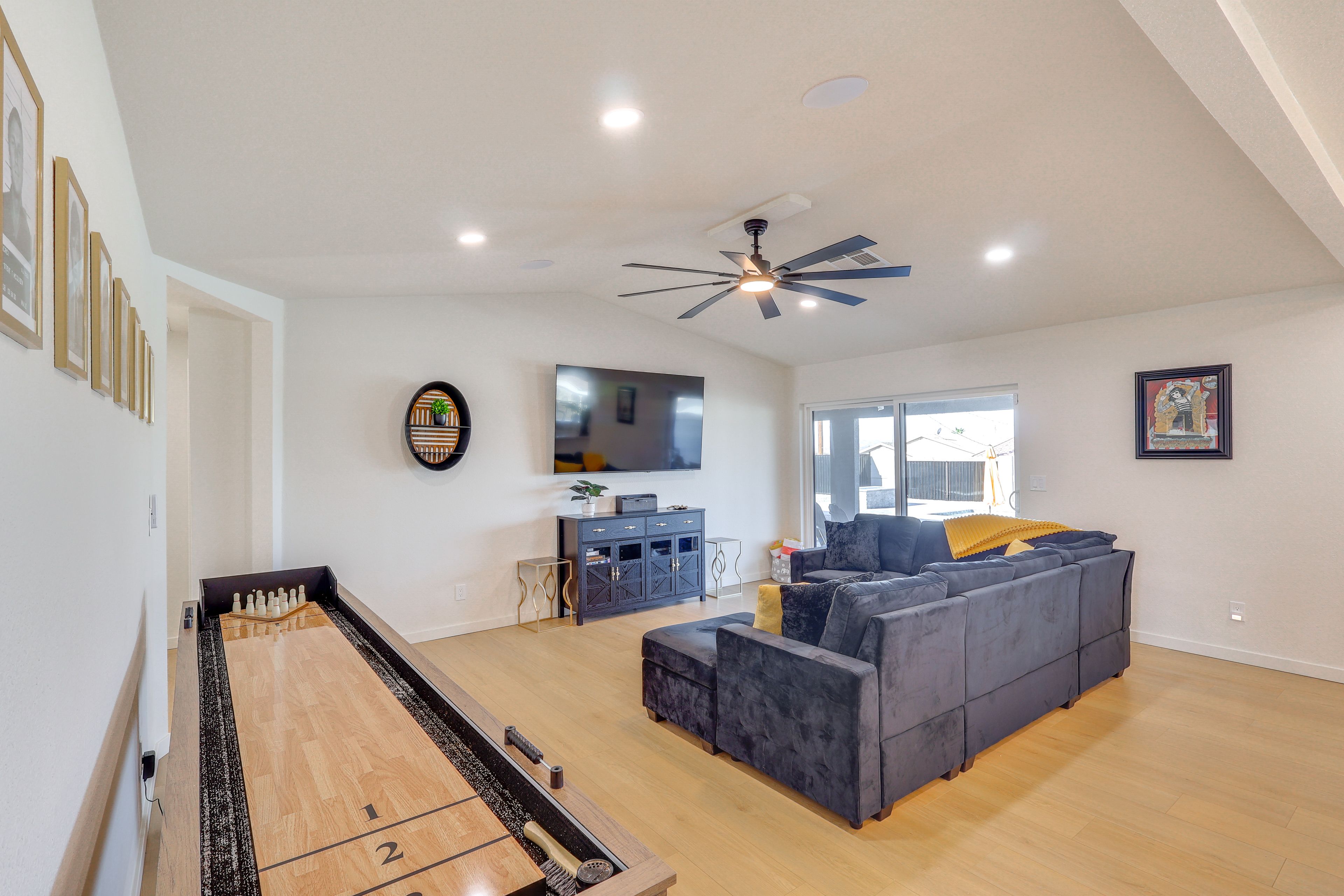 Shuffleboard Table