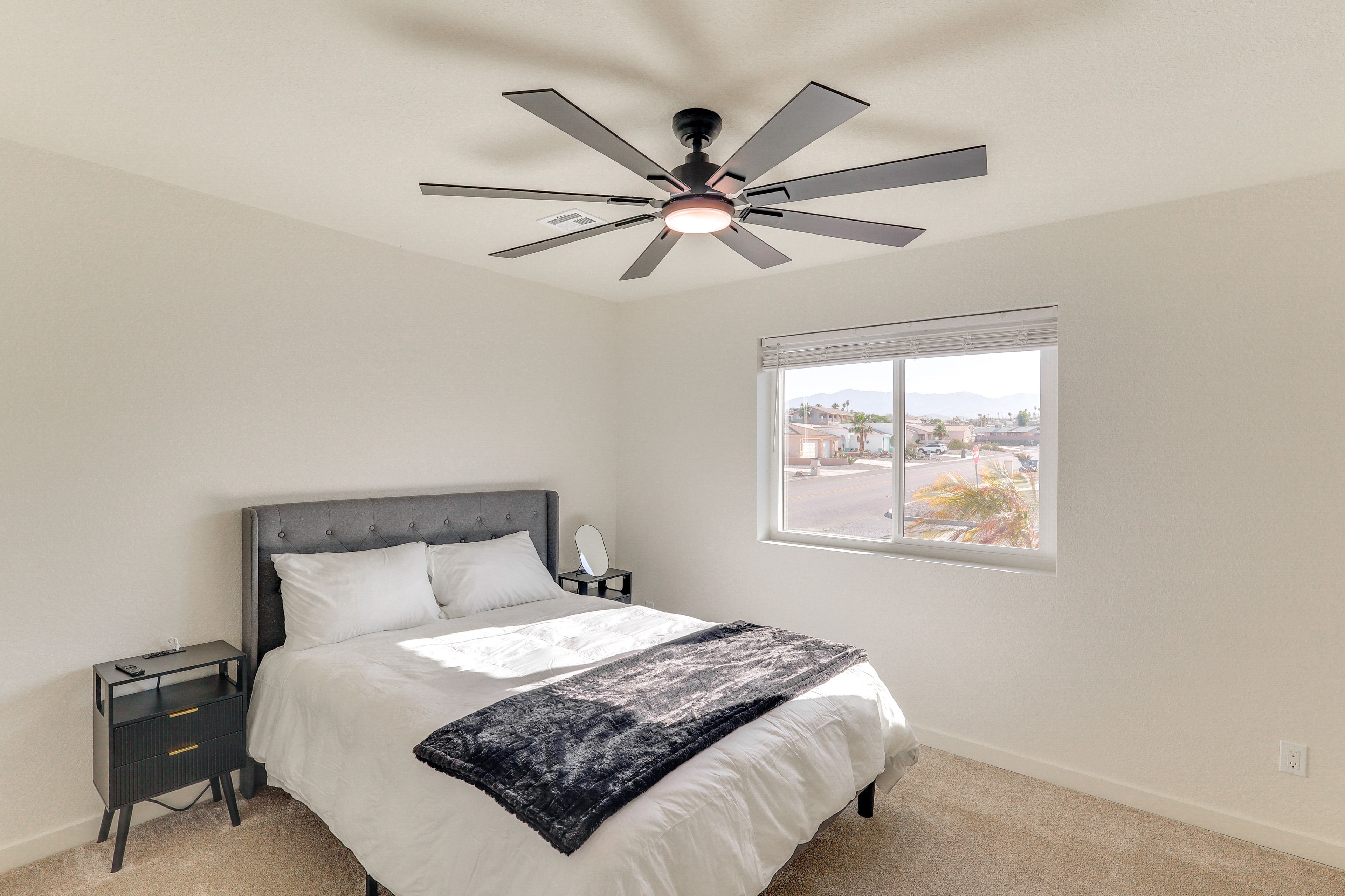 Bedroom 2 | Queen Bed