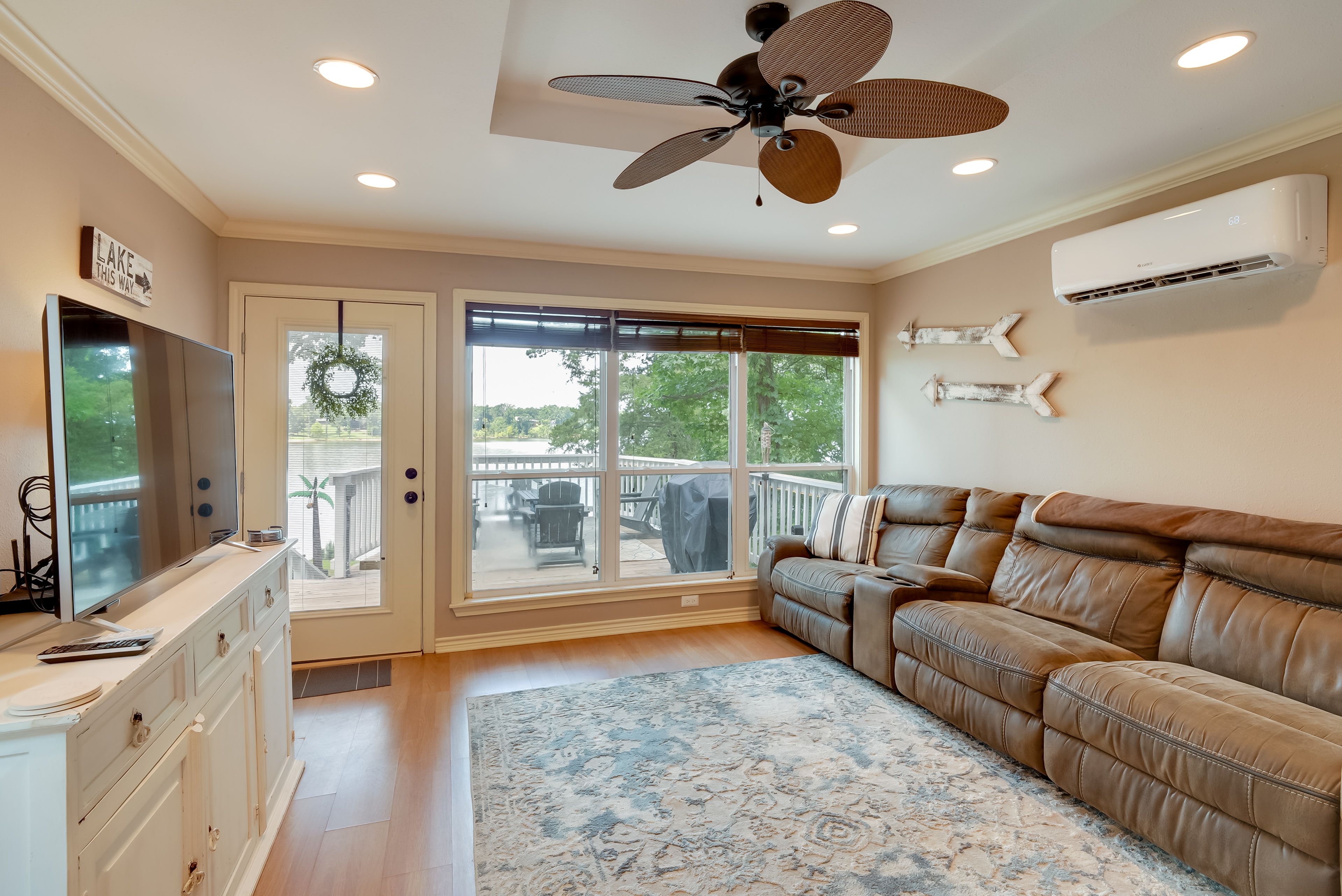 Jefferson Vacation Rental | 2BR | 2BA | 1,000 Sq Ft | Stairs Required