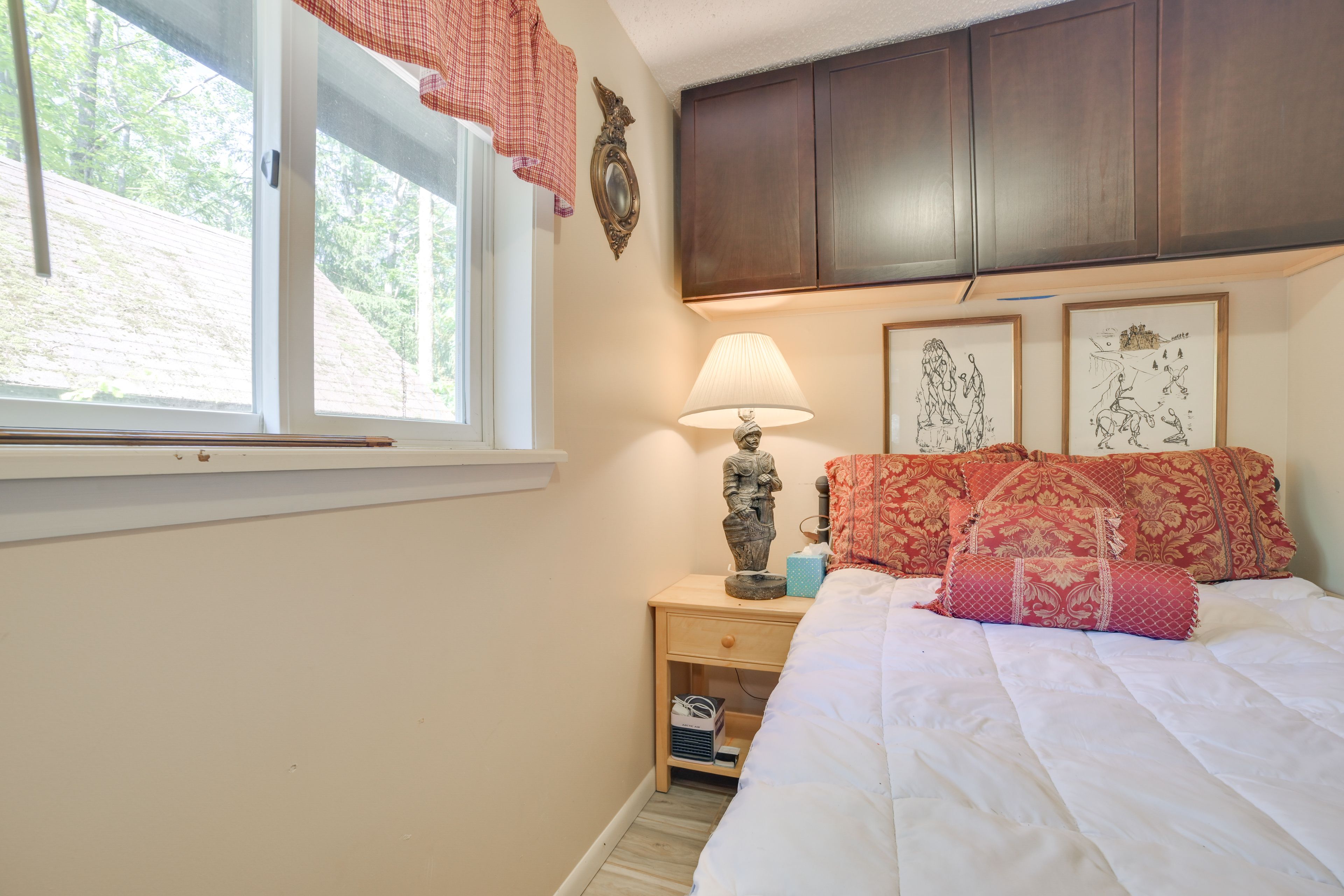 Bedroom 2 | Full Bed | 1st Floor