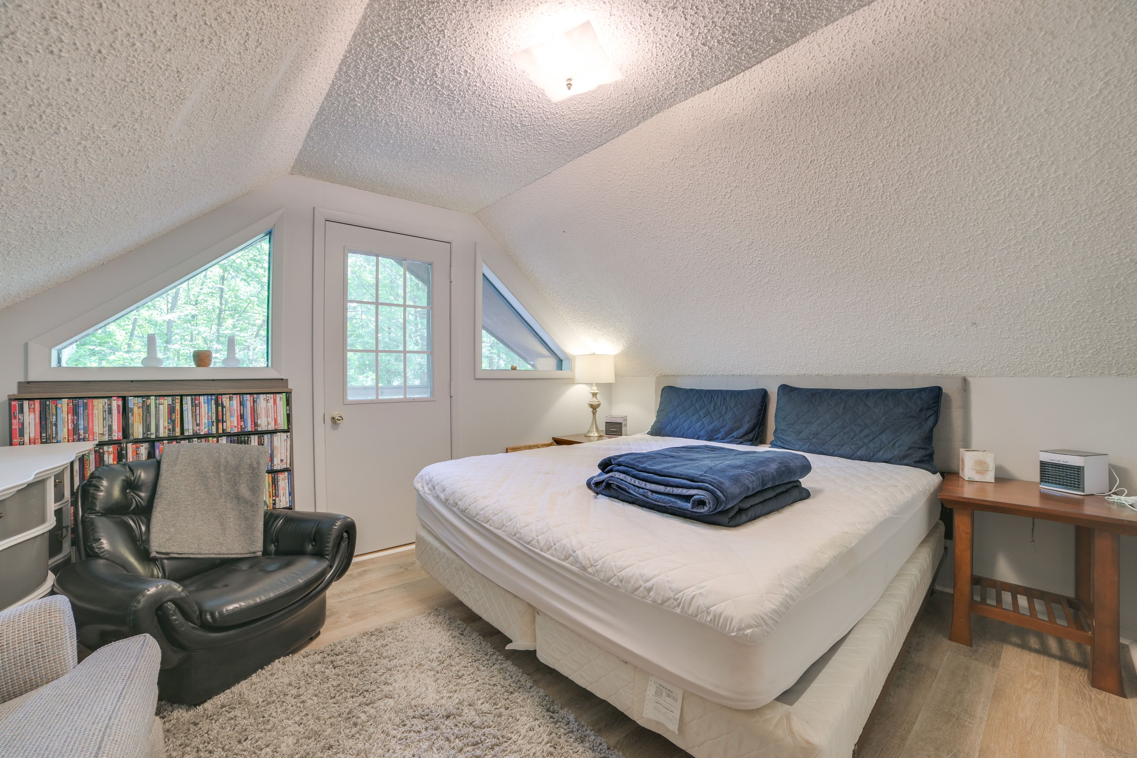Bedroom 3 | King Bed | 2nd Floor