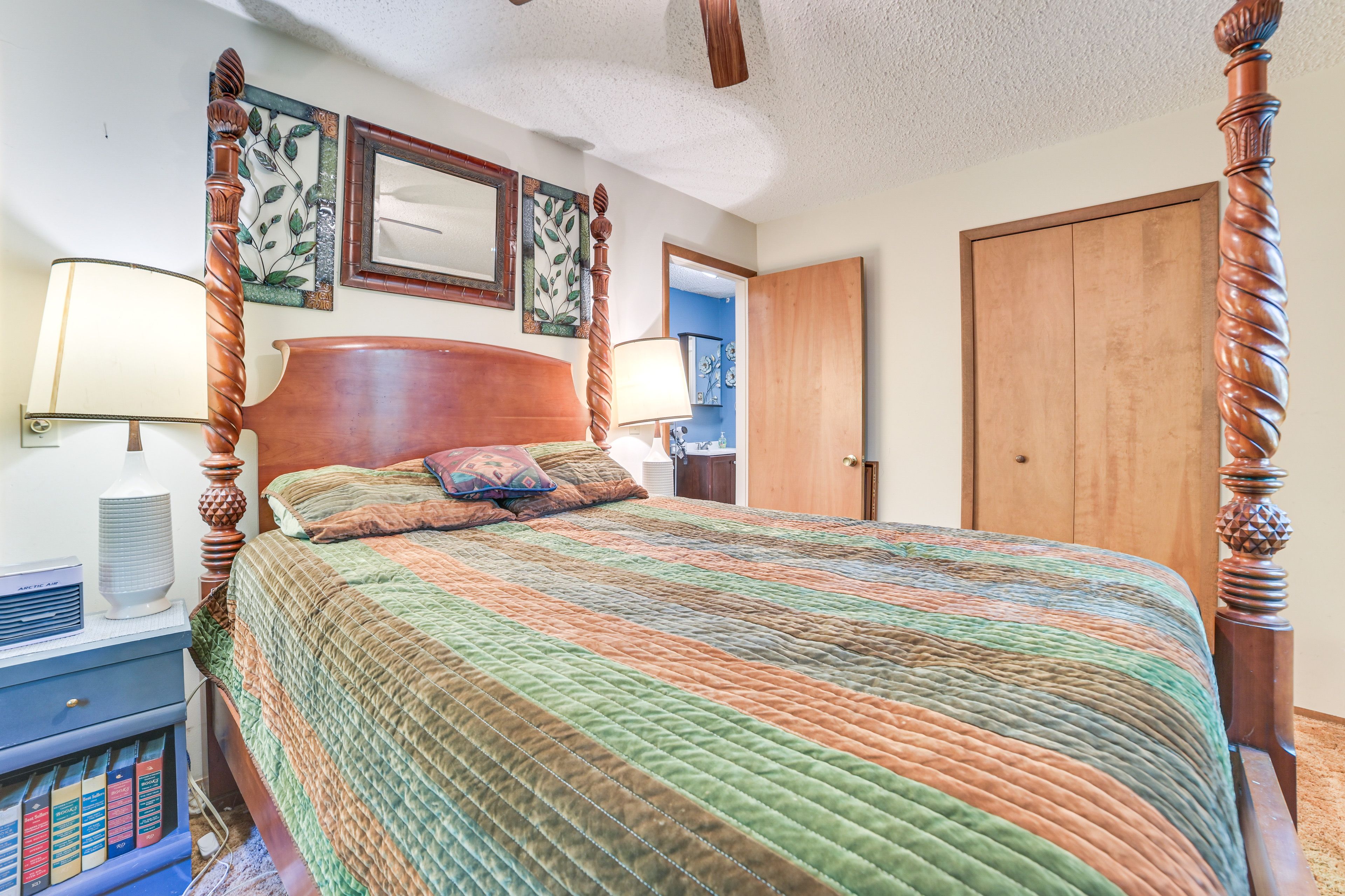 Bedroom 1 | King Bed | 1st Floor