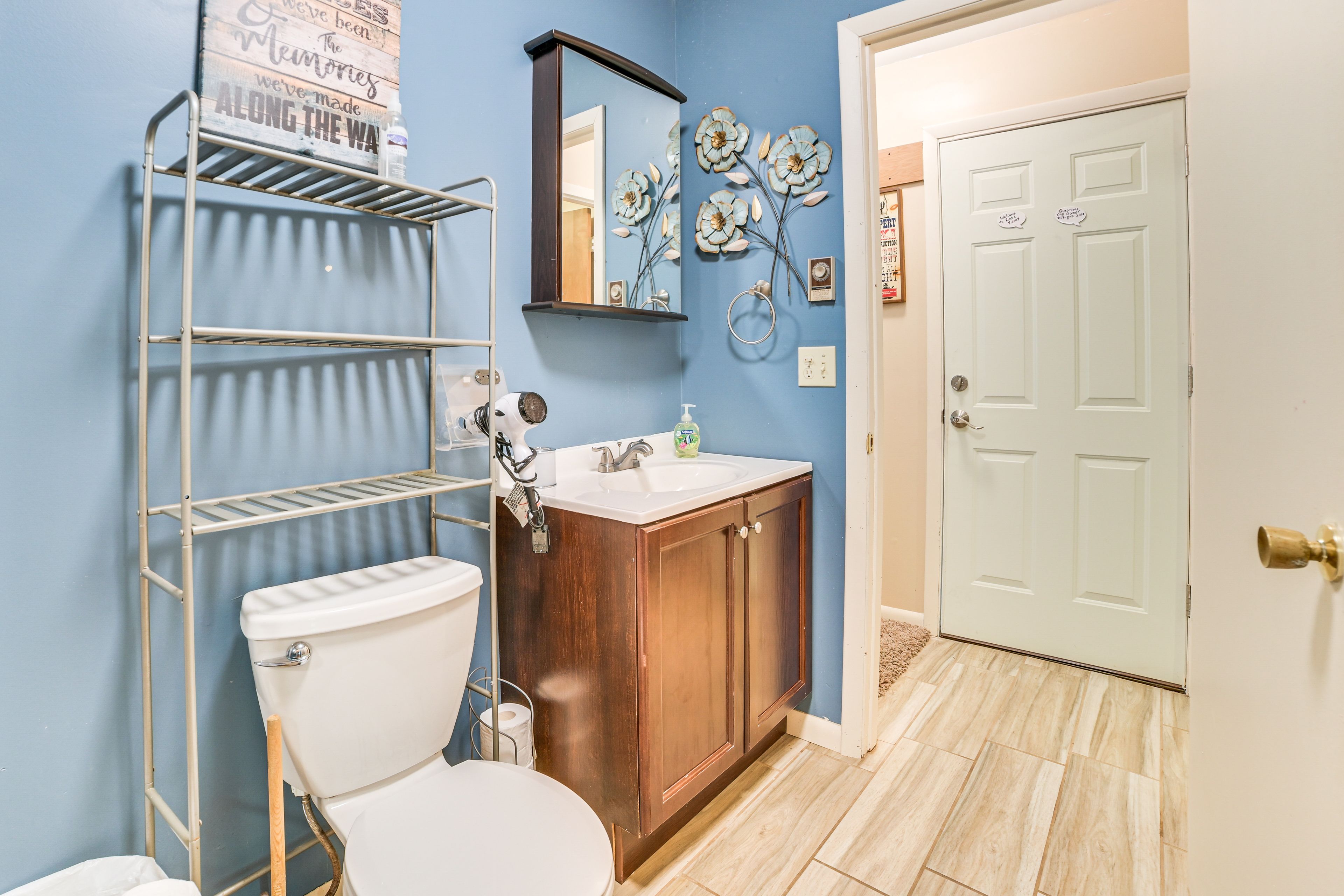 Full Bath | 1st Floor