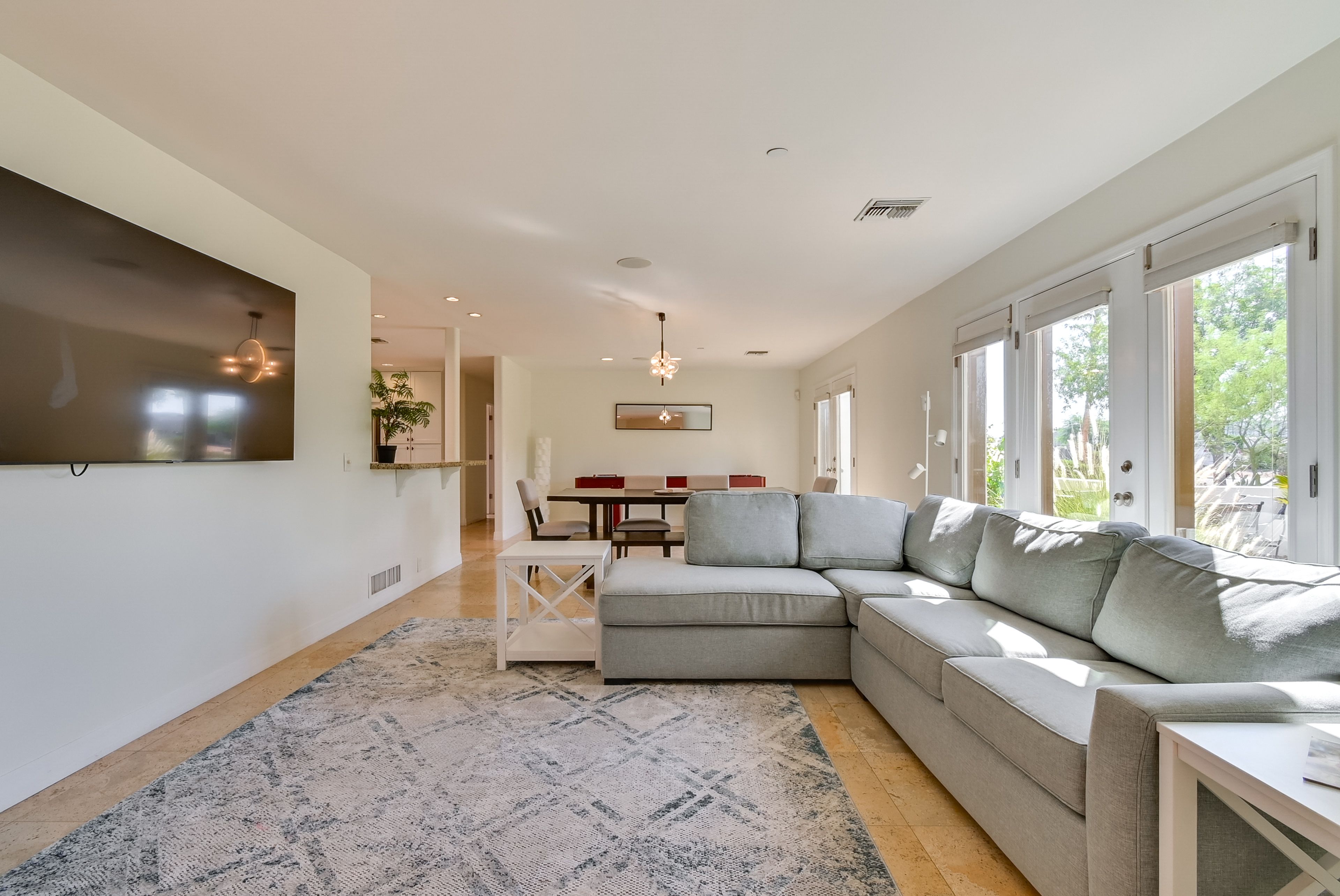 Family Room | Smart TV
