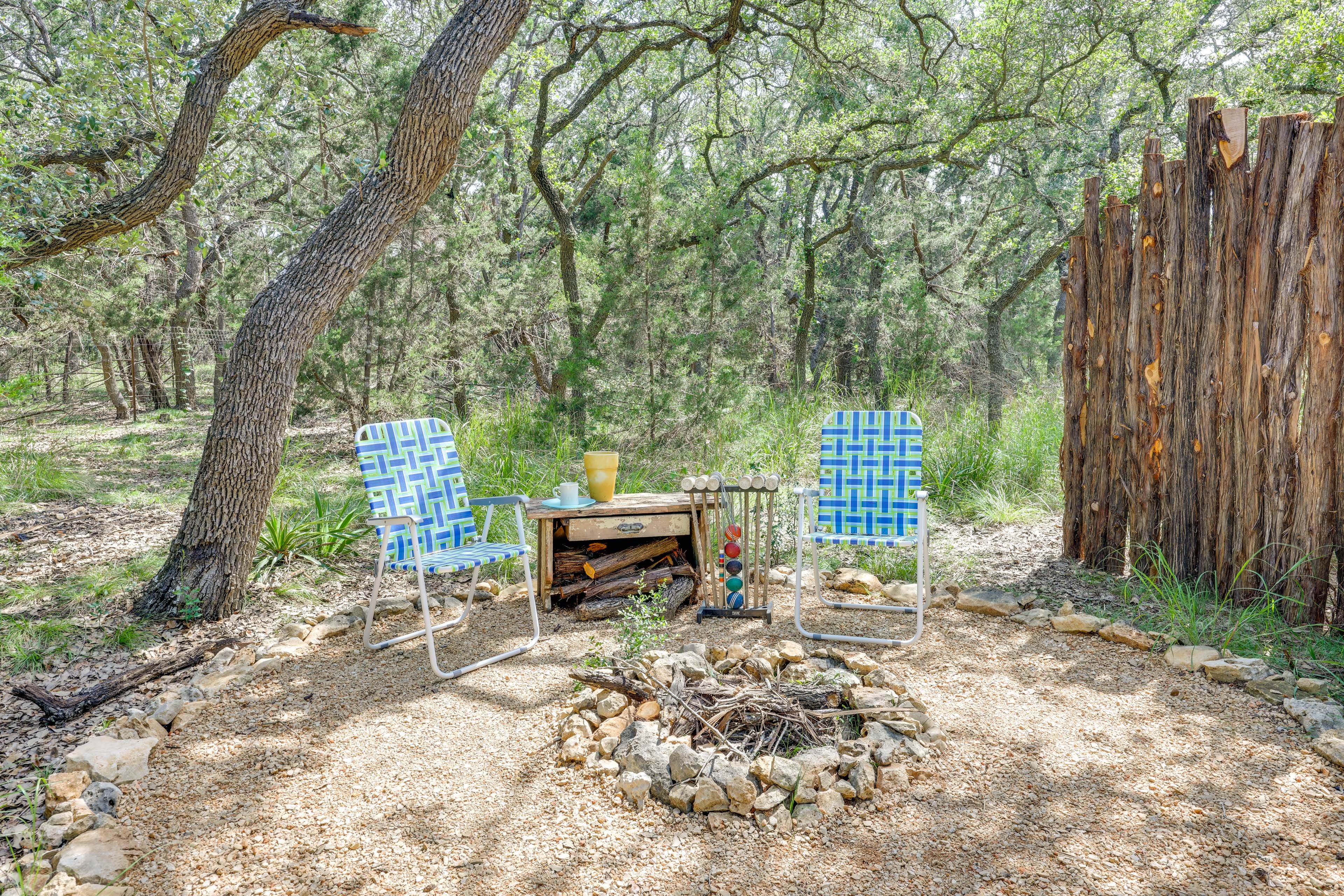 Fire Pit | Outdoor Seating