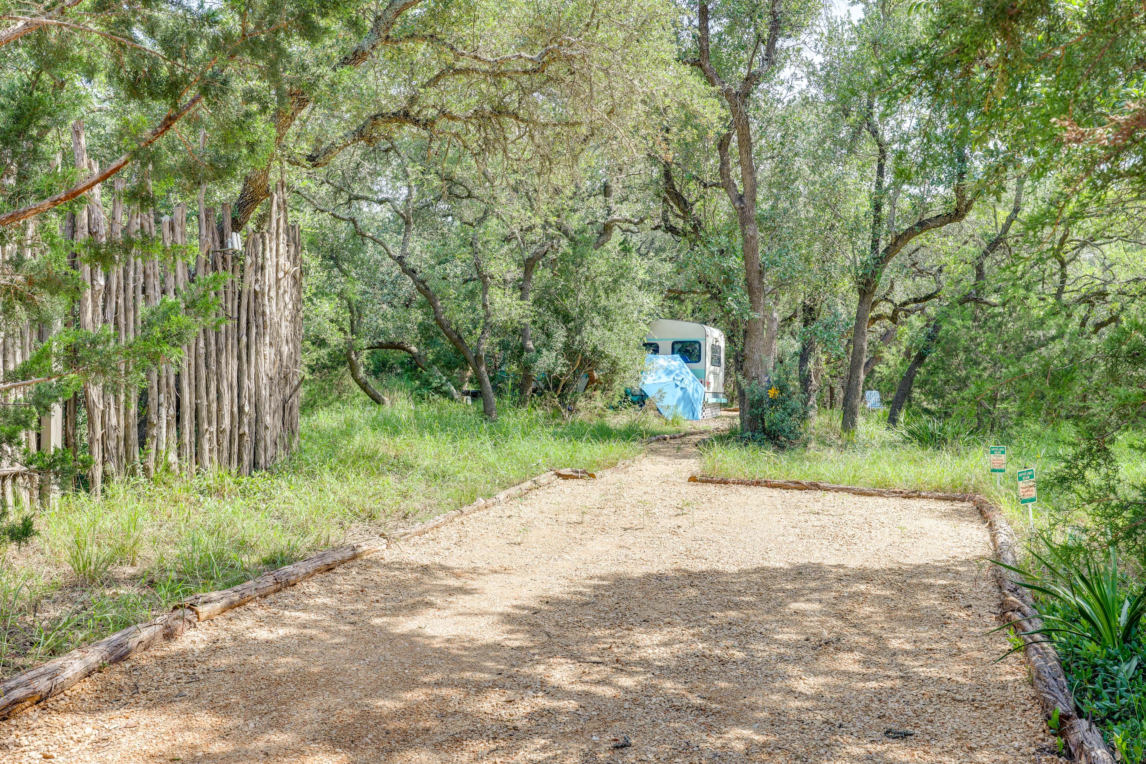 Parking | Driveway (1 Vehicle)
