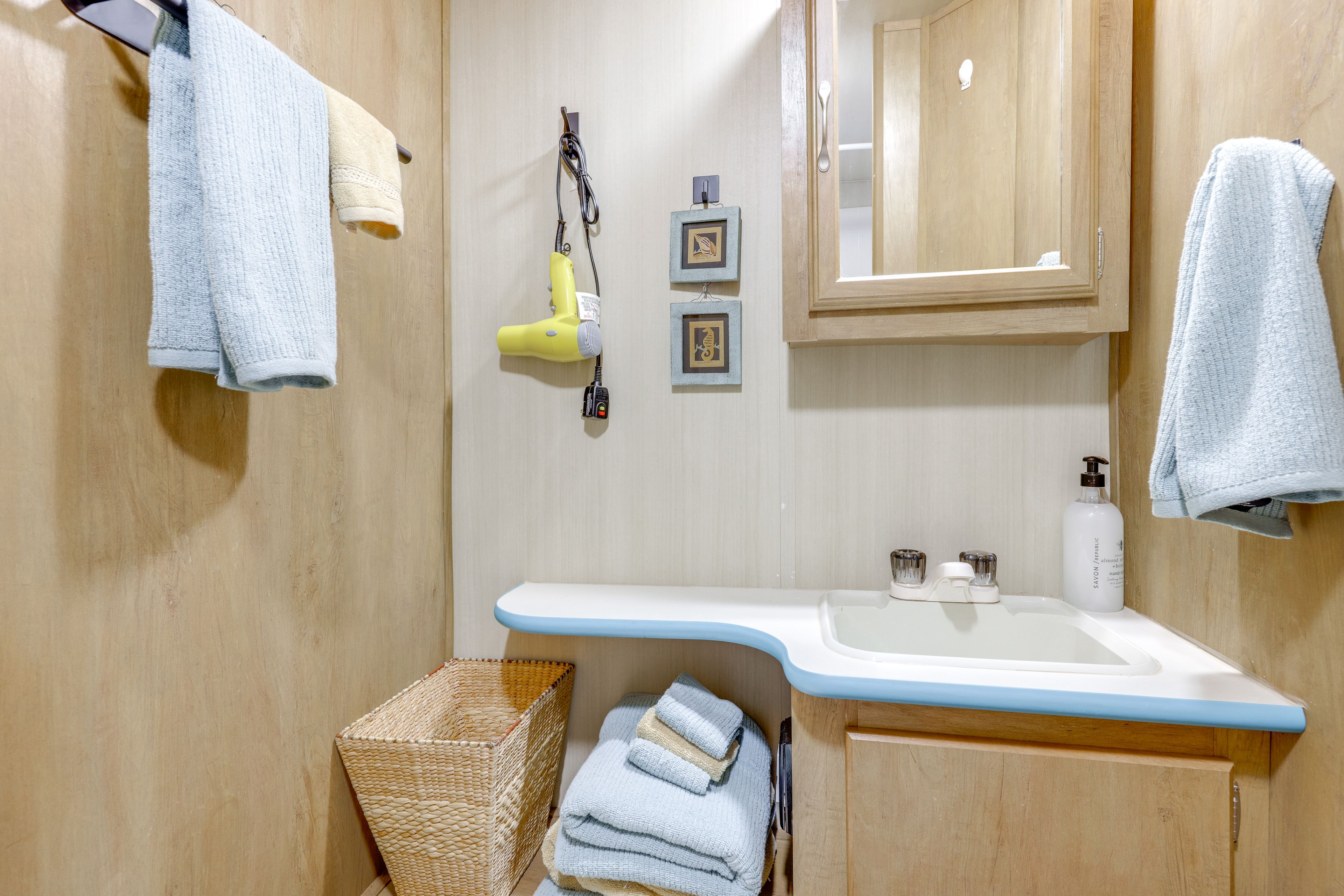 Bathroom | Towels Provided