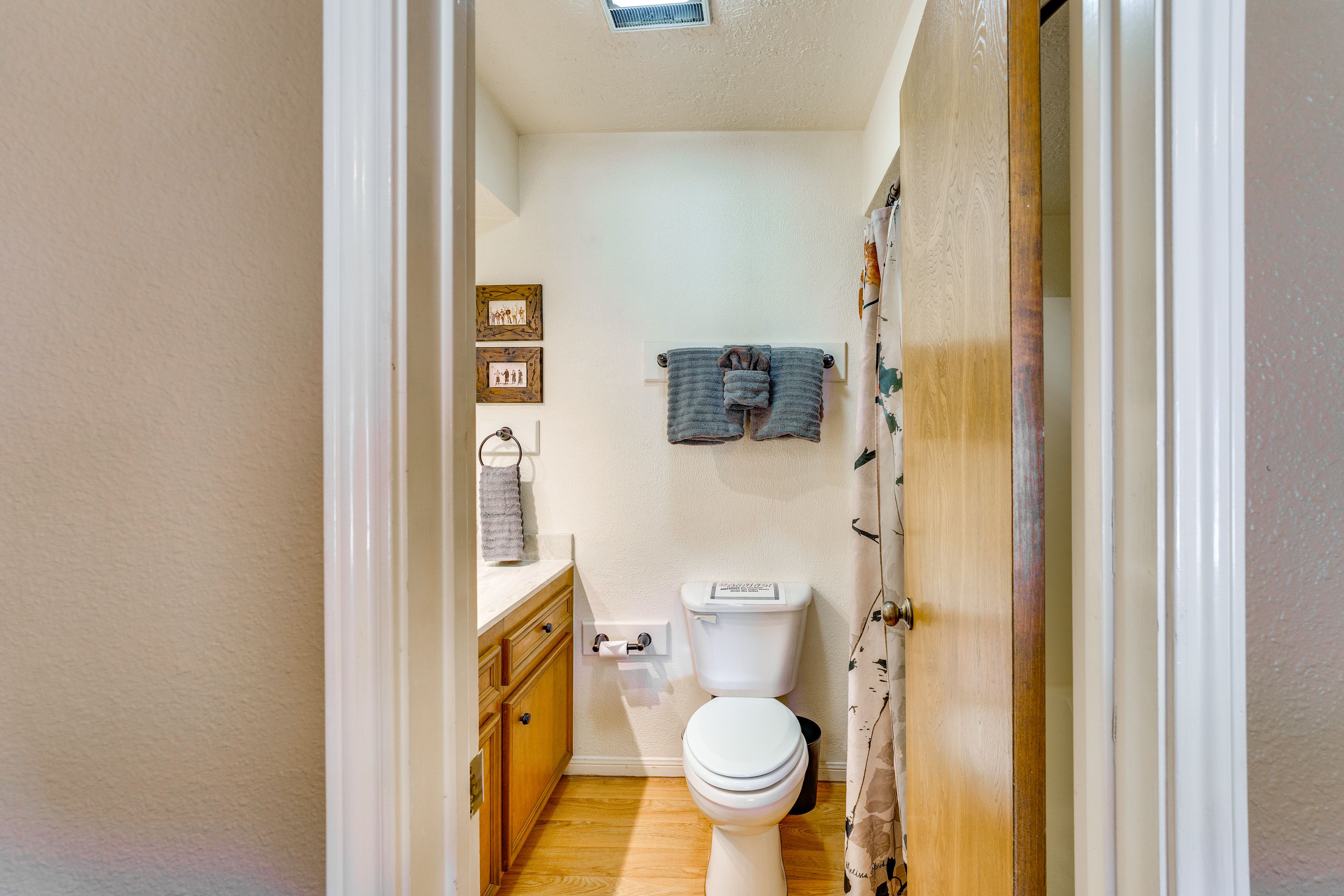 En-Suite Bathroom | 2nd Floor