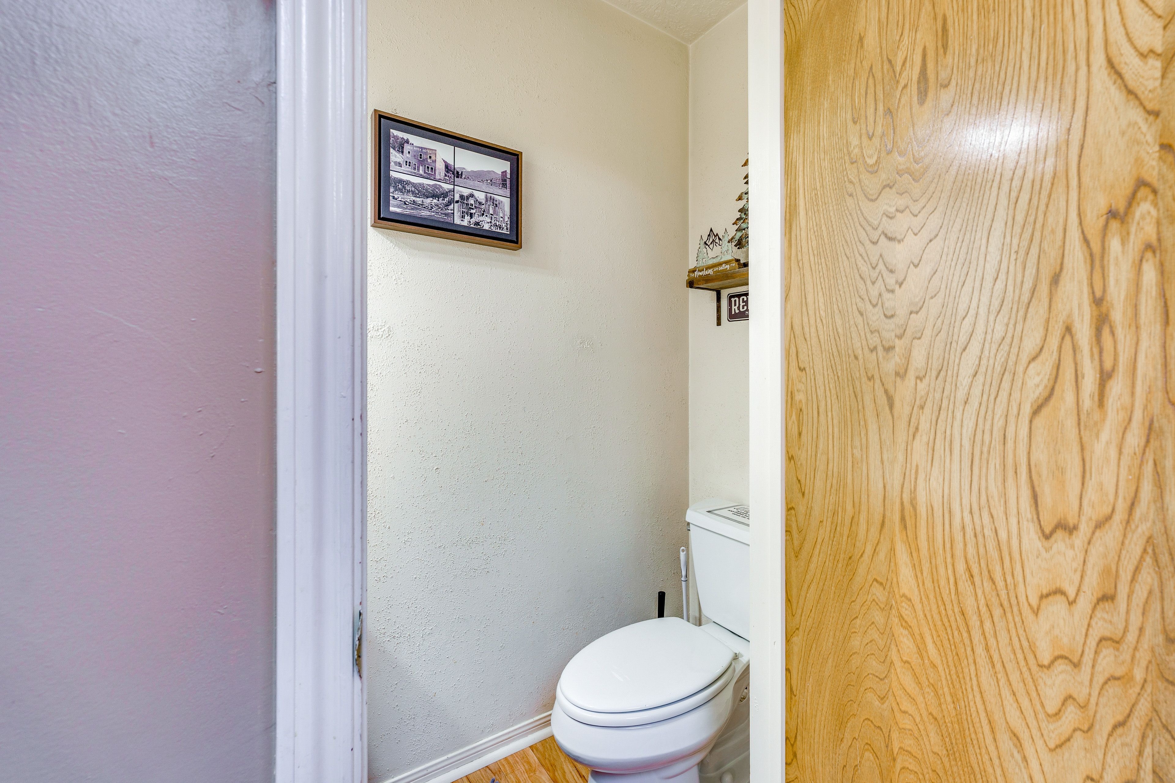 Half Bathroom | 1st Floor