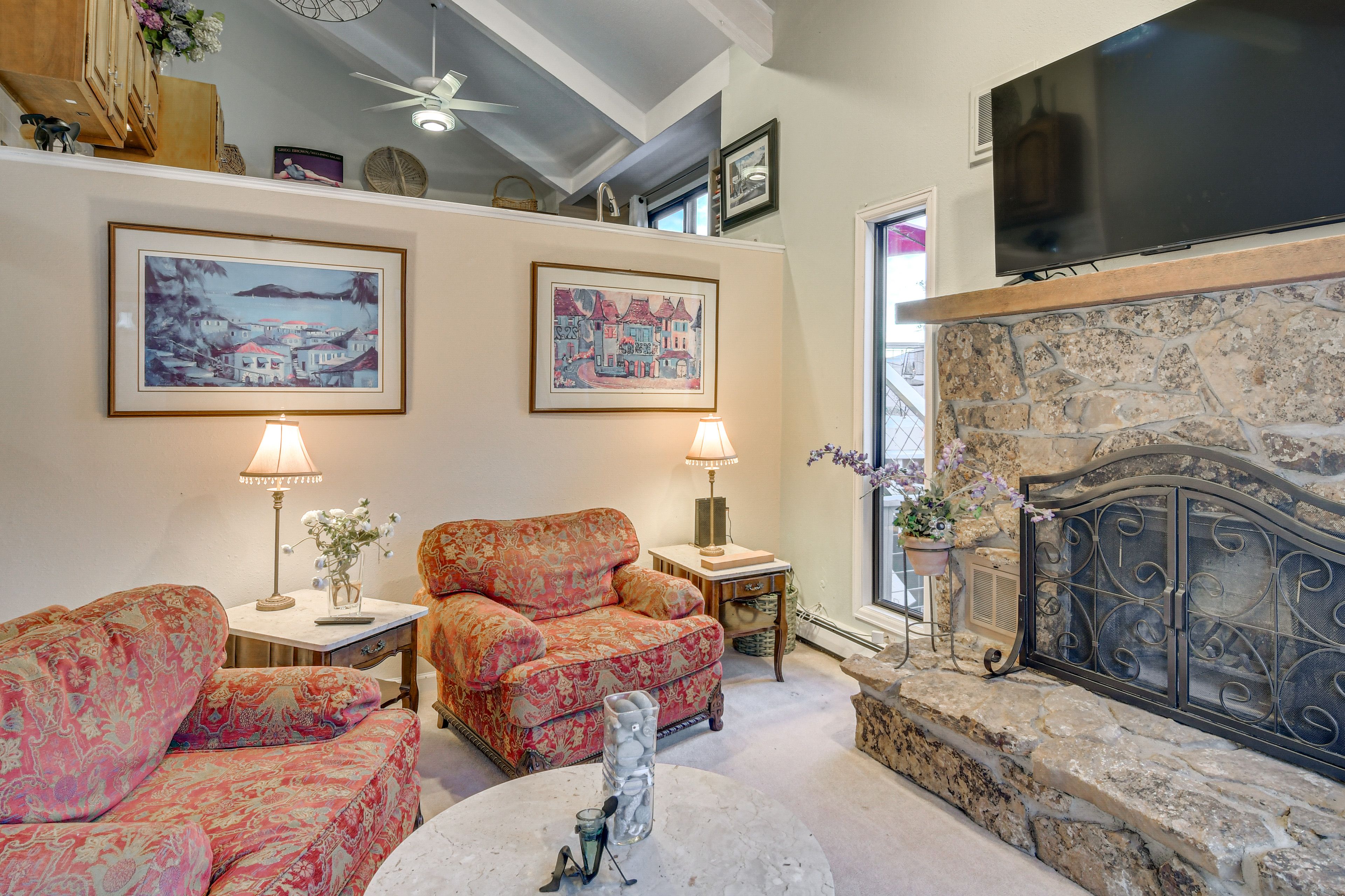 Family Room | Piano | Lower Level