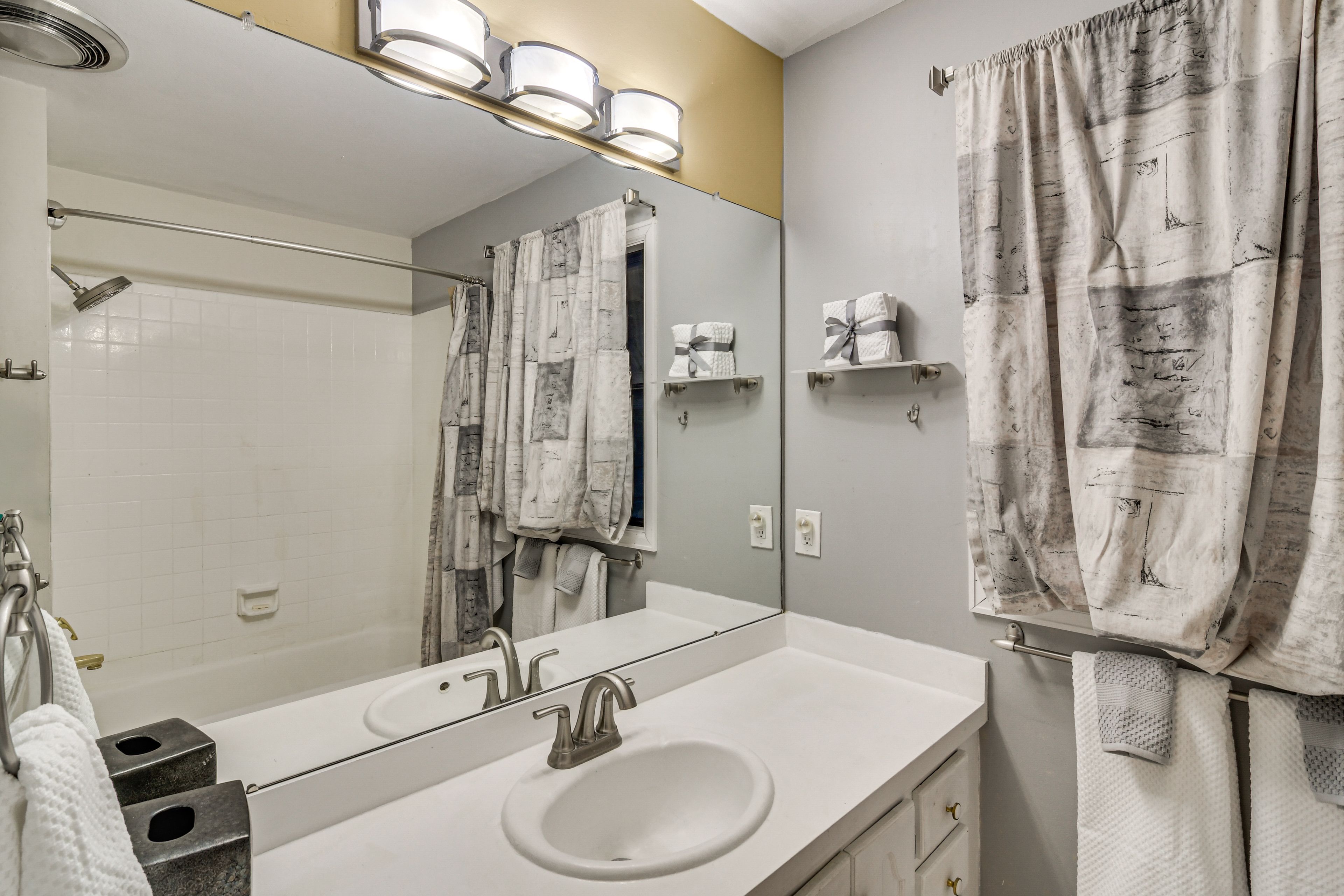 Bathroom | Lower Level