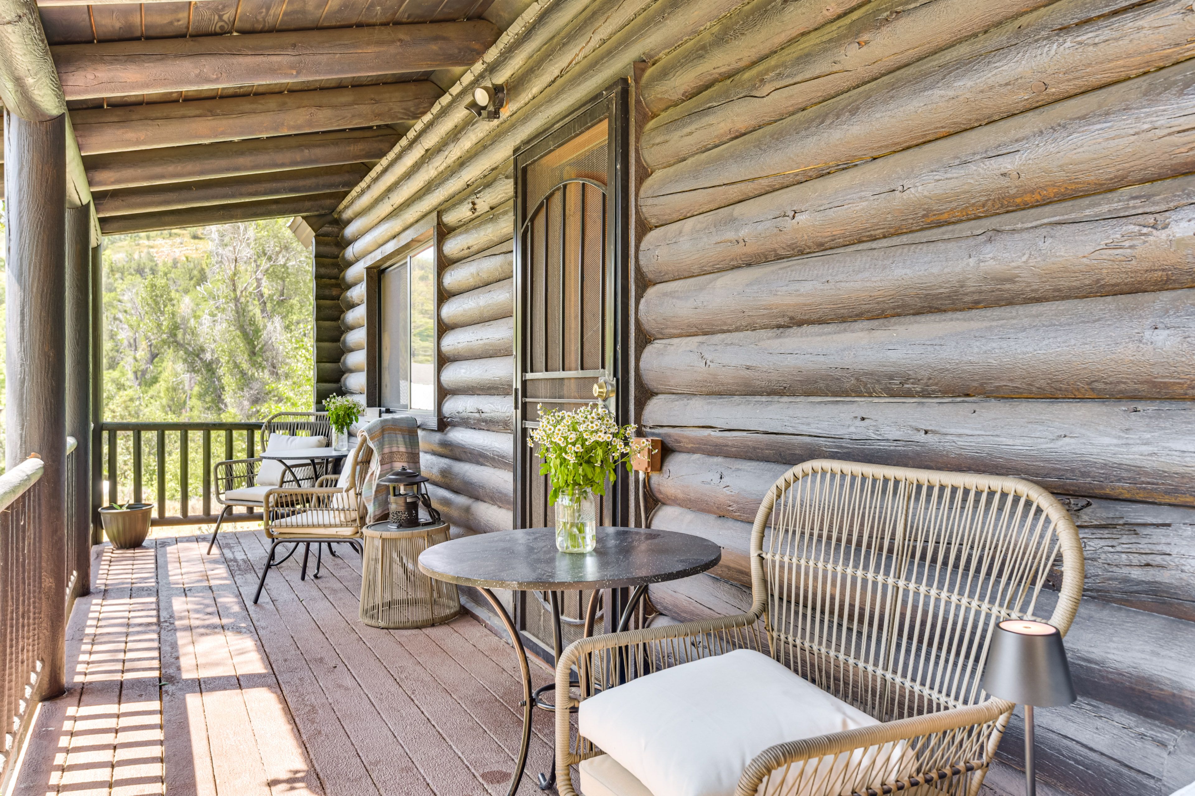 Covered Porch | Dining Areas