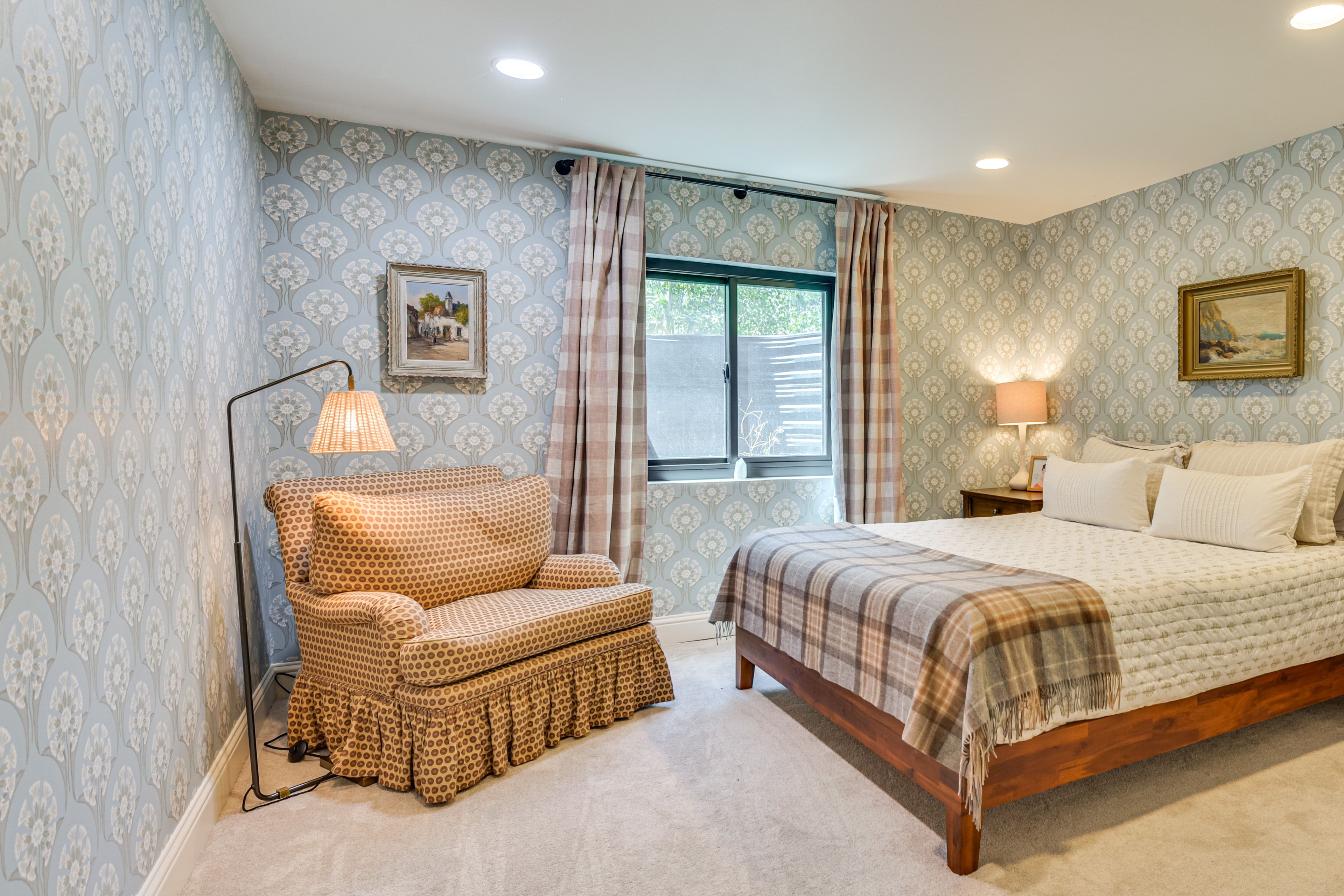 Bedroom 2 | Lower Floor | Queen Bed